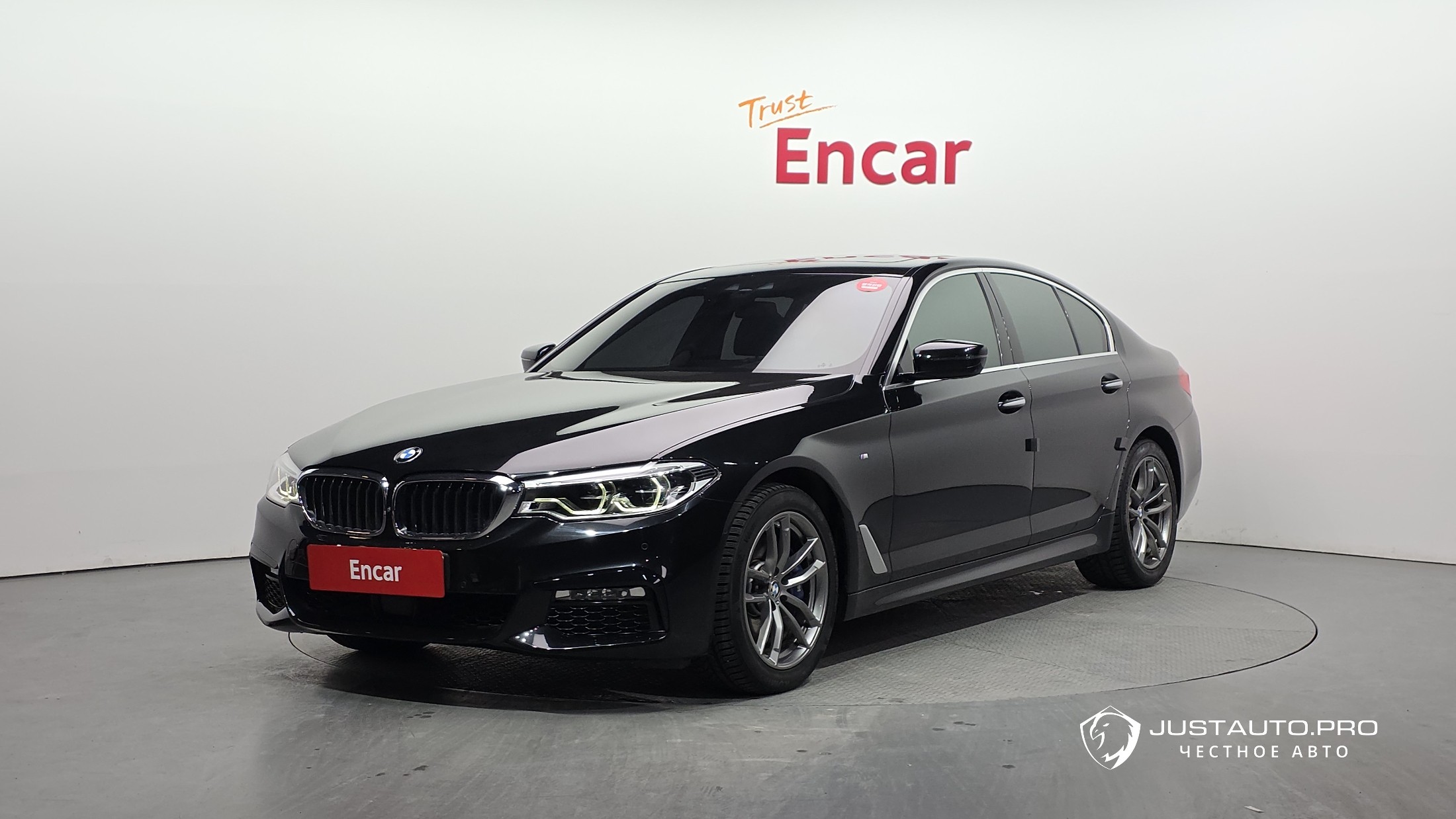 Автомобиль BMW 5-Series