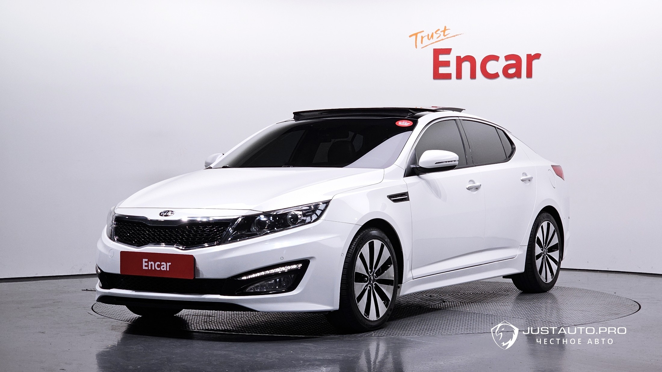 Автомобиль Kia K5