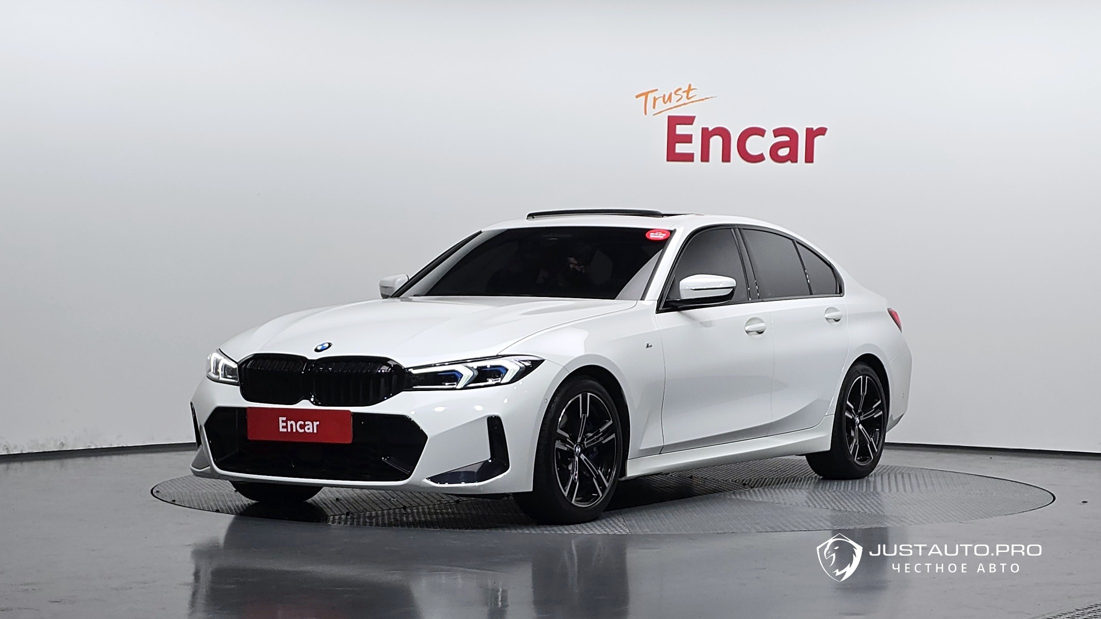 Автомобиль BMW 3-Series
