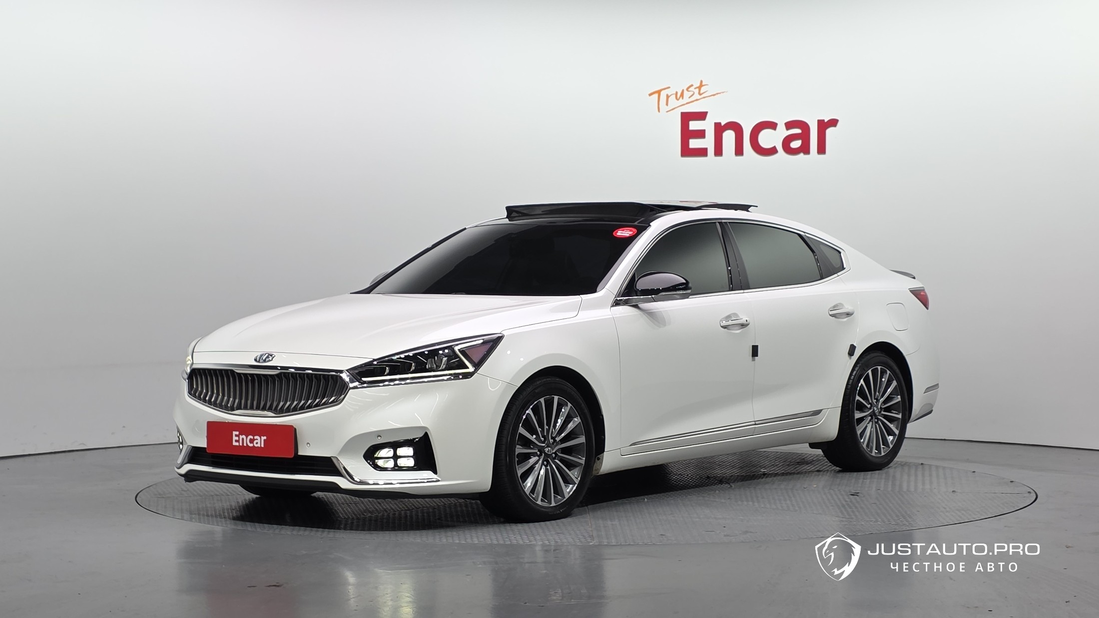 Автомобиль Kia K7