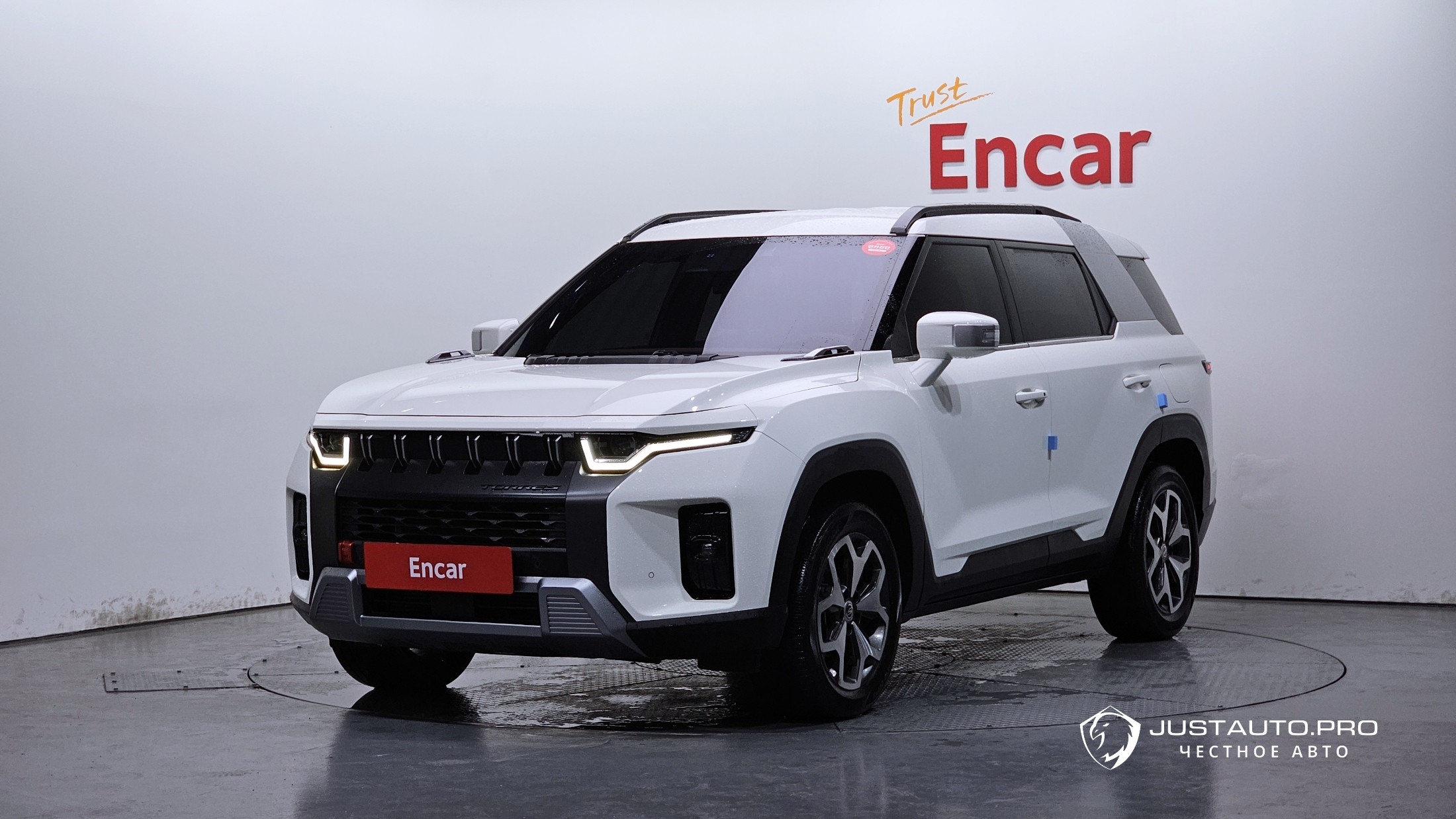 Автомобиль KG_Mobility_Ssangyong Torres