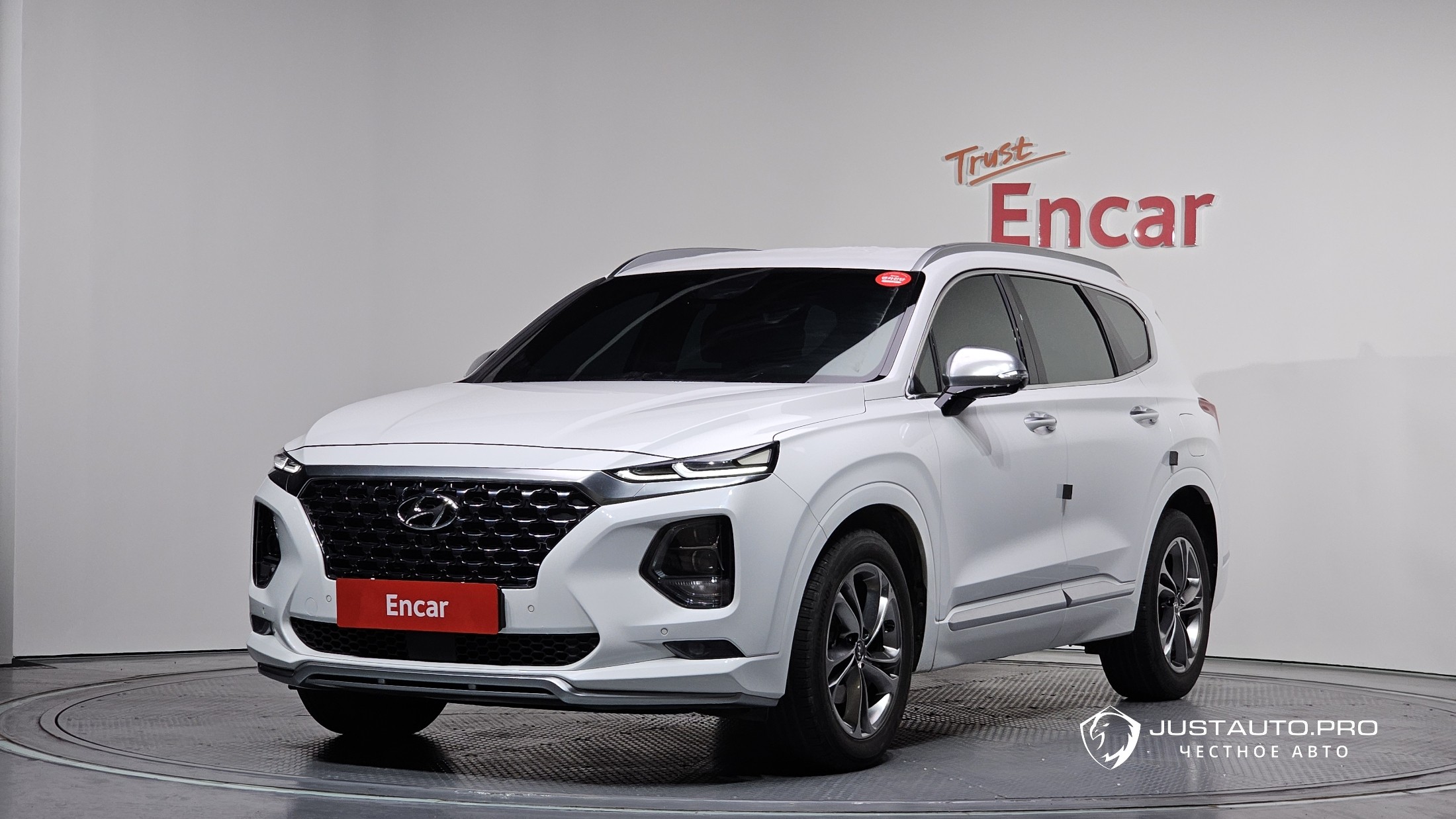 Автомобиль Hyundai Santafe