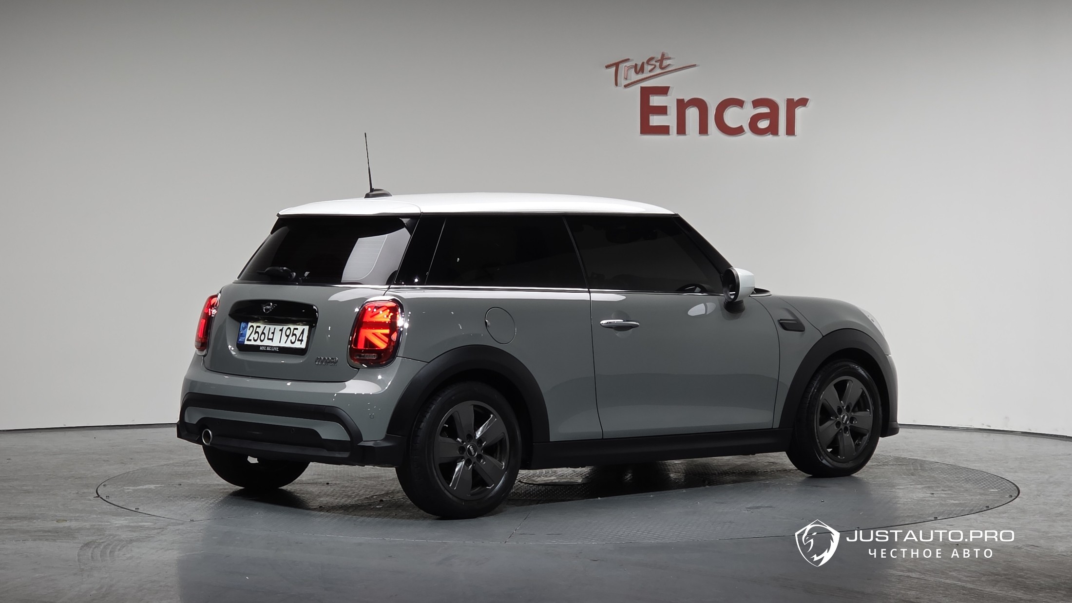 Автомобиль Mini Cooper