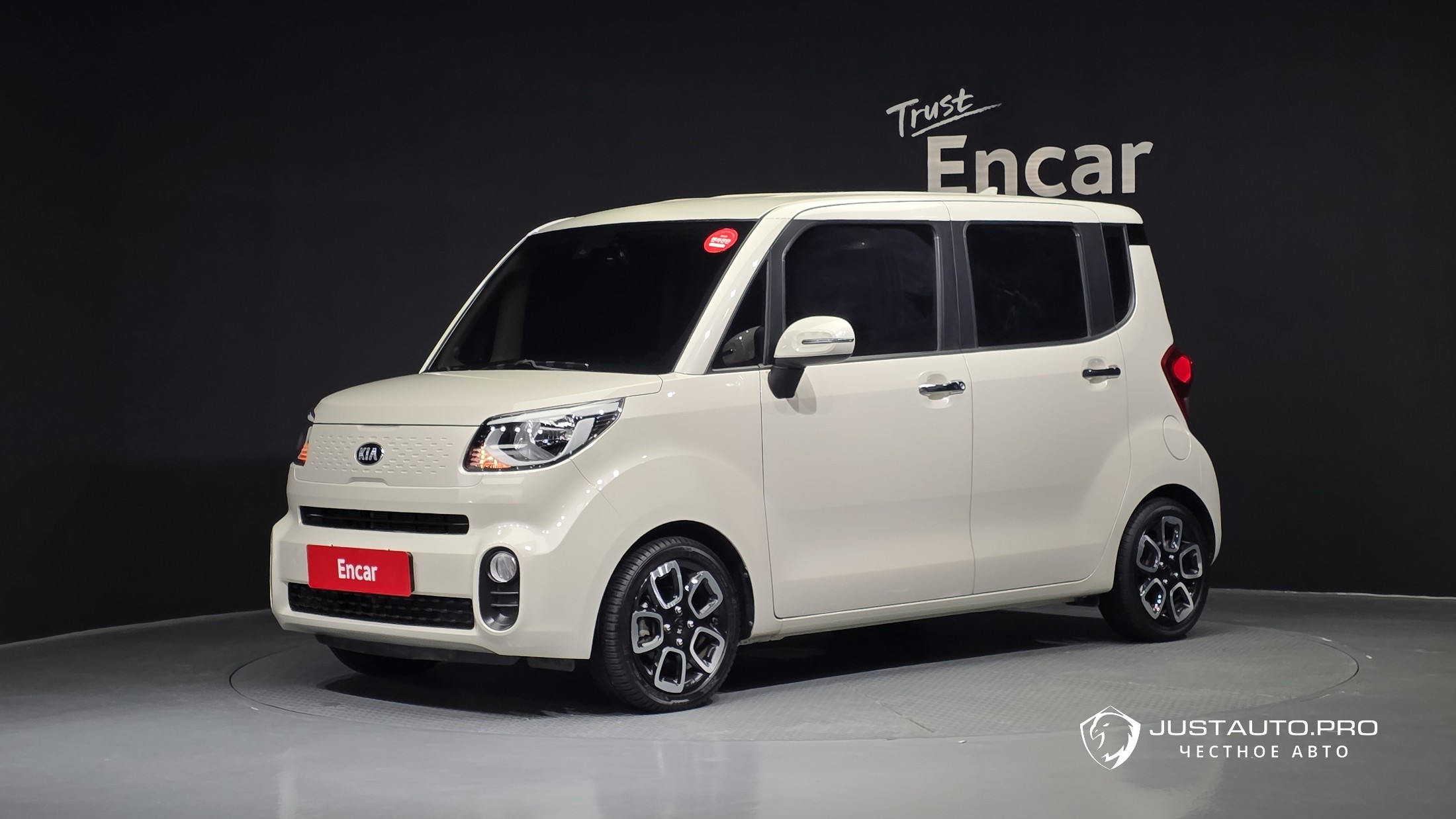 Автомобиль Kia RAY