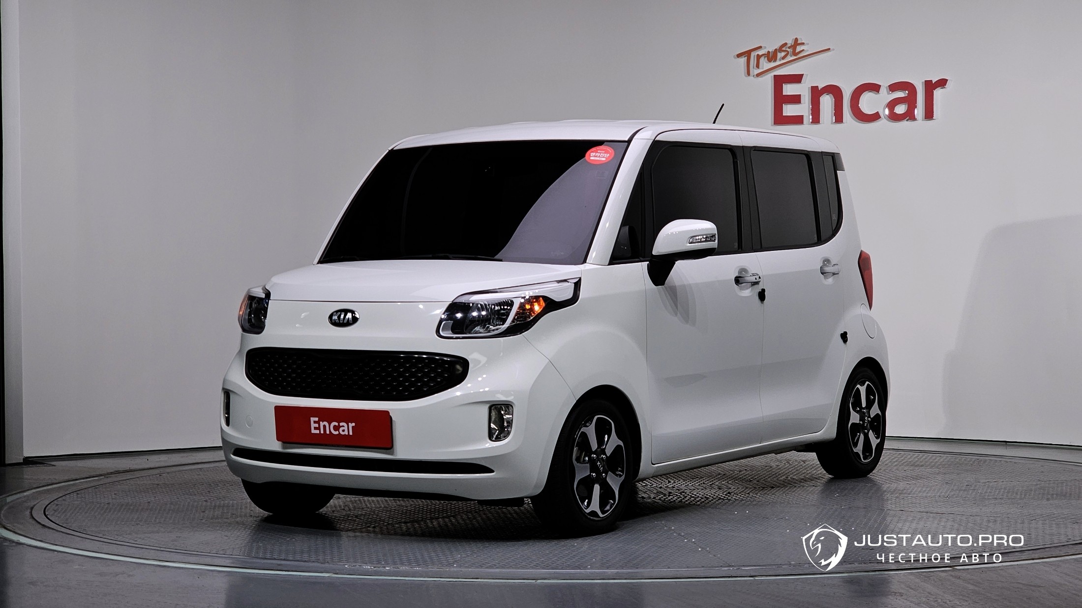 Автомобиль Kia RAY