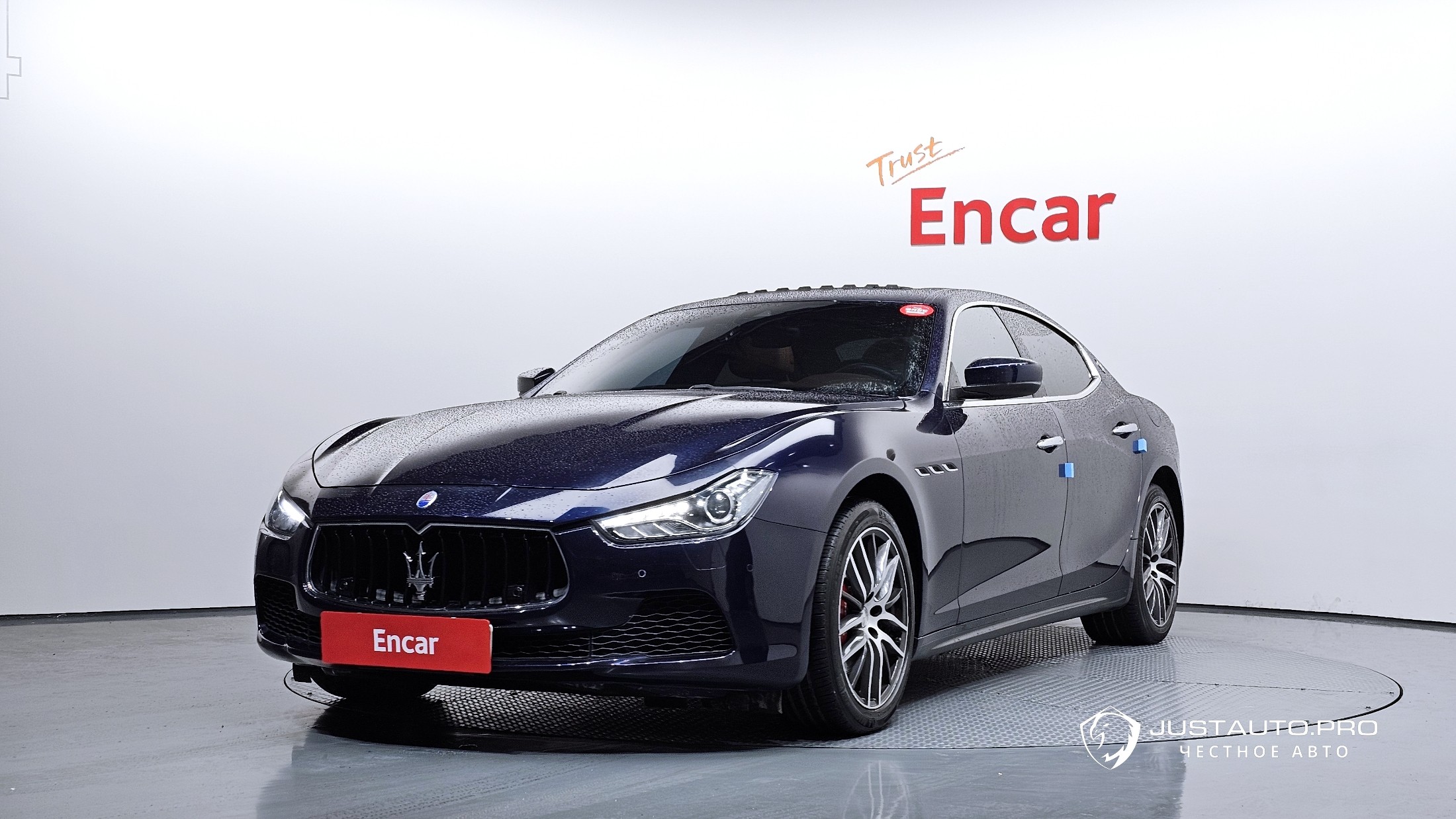 Автомобиль Maserati Ghibli