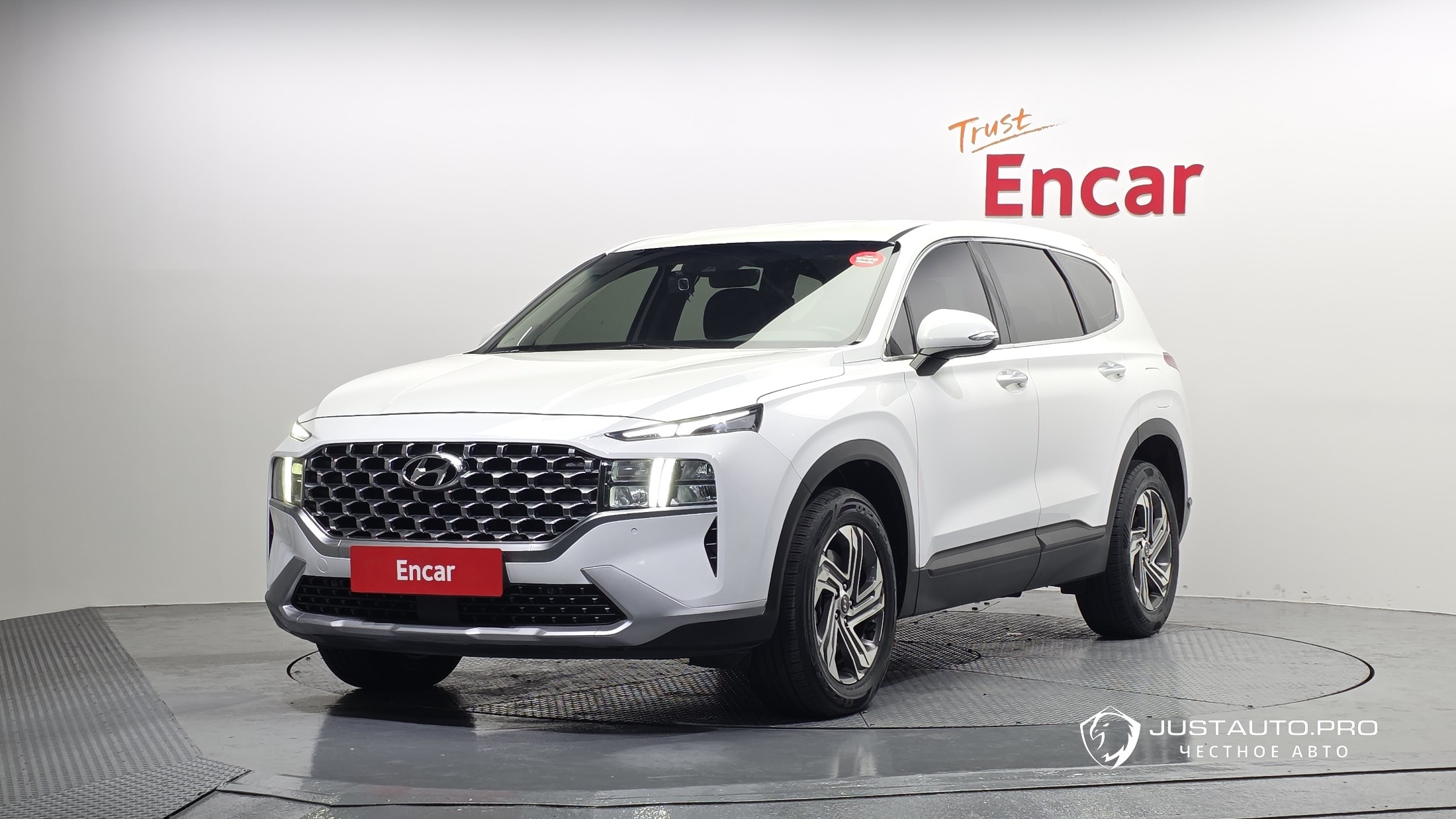 Автомобиль Hyundai Santafe