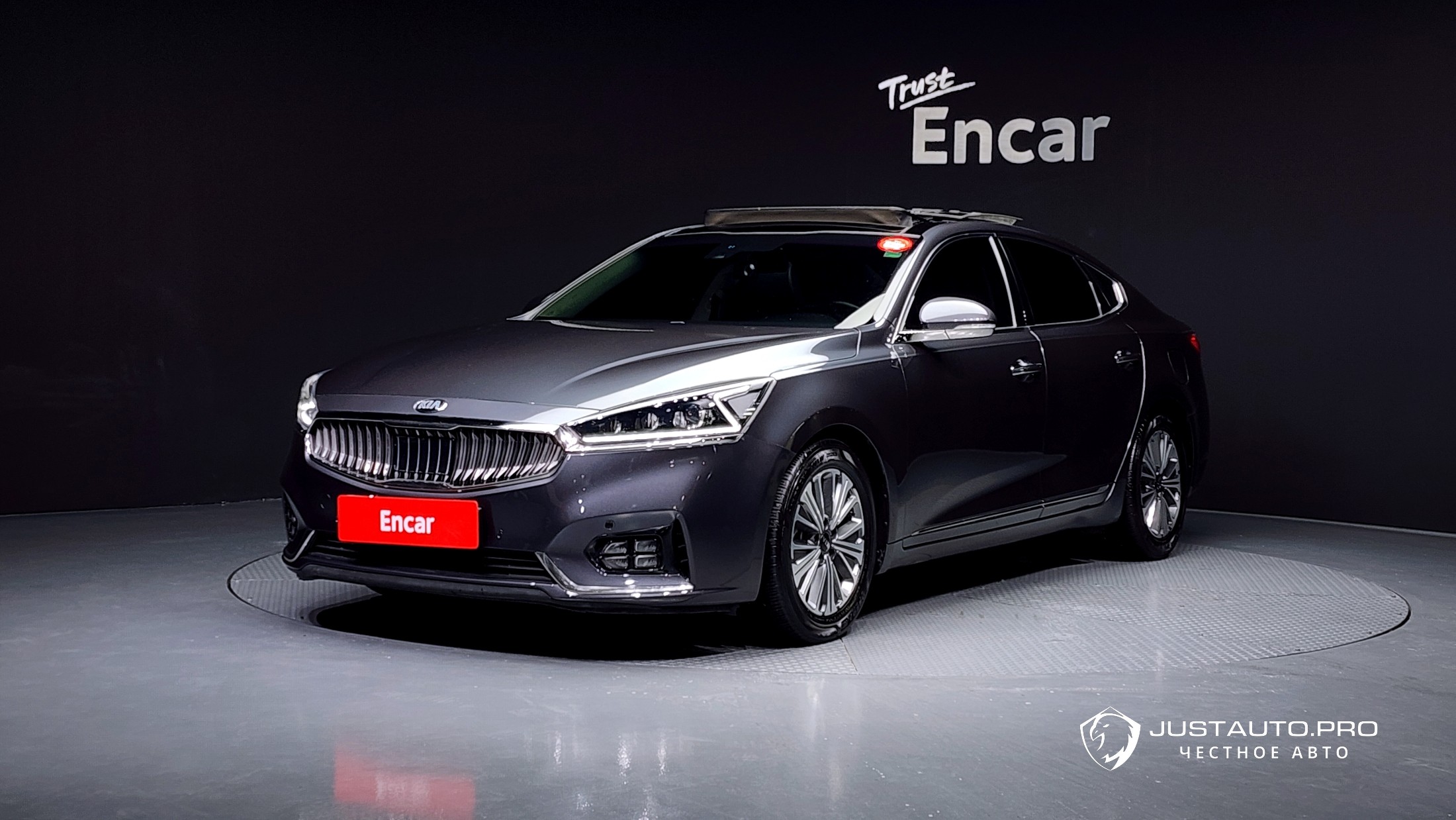 Автомобиль Kia K7