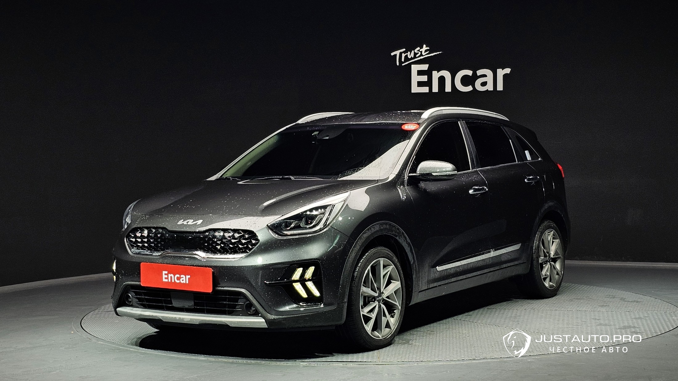 Автомобиль Kia Niro