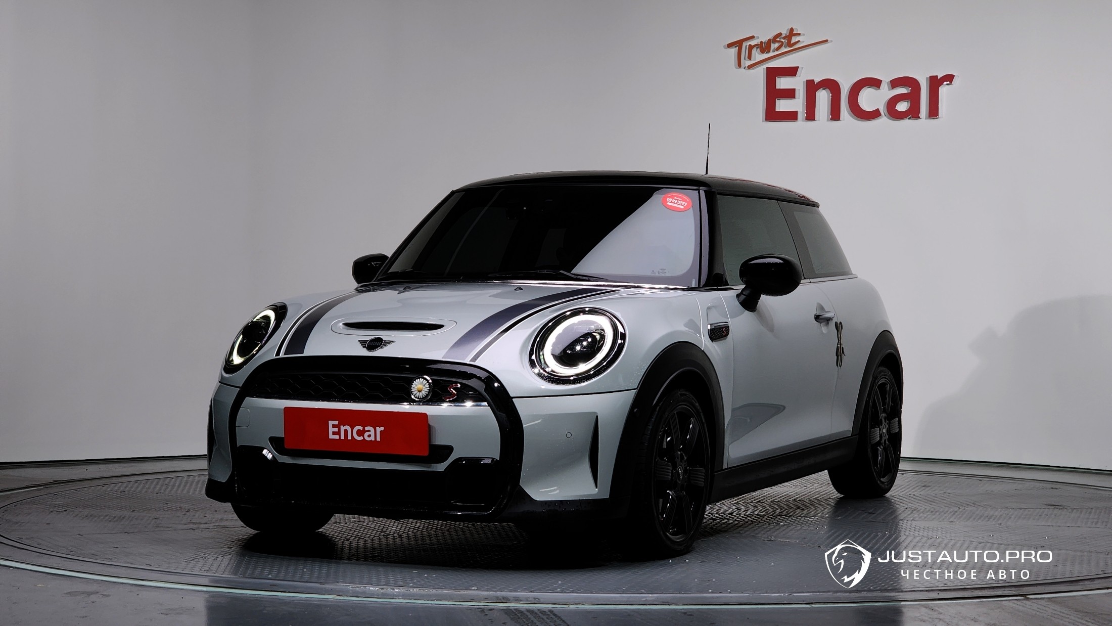 Автомобиль Mini Cooper