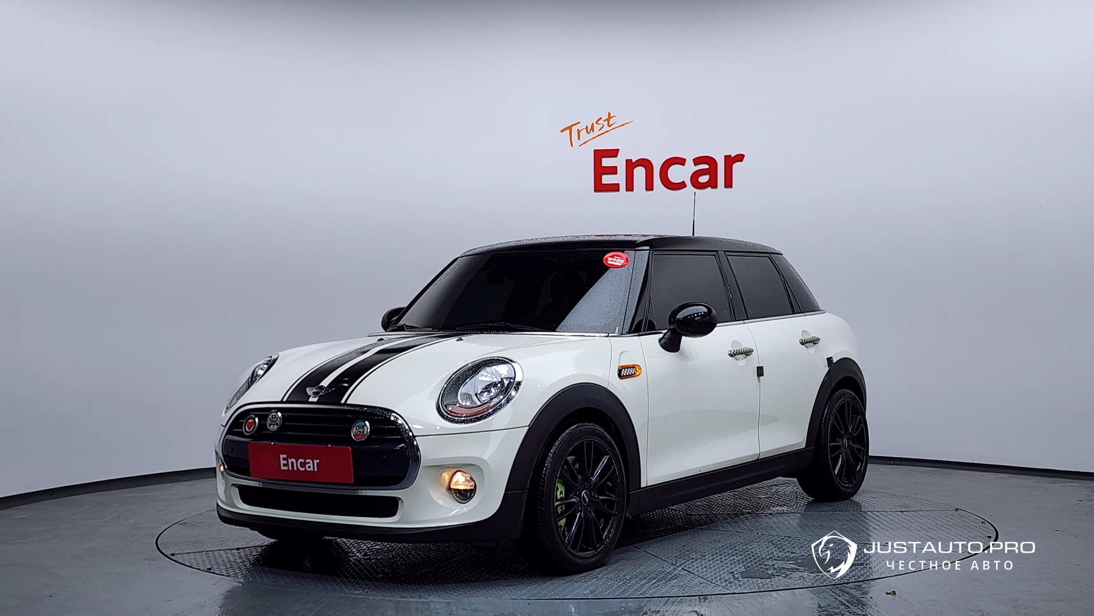 Автомобиль Mini Cooper