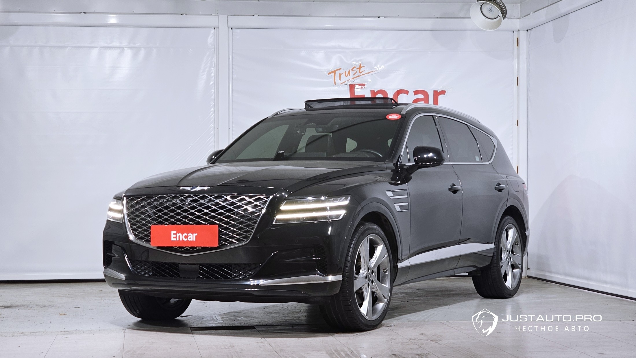 Автомобиль Genesis GV80