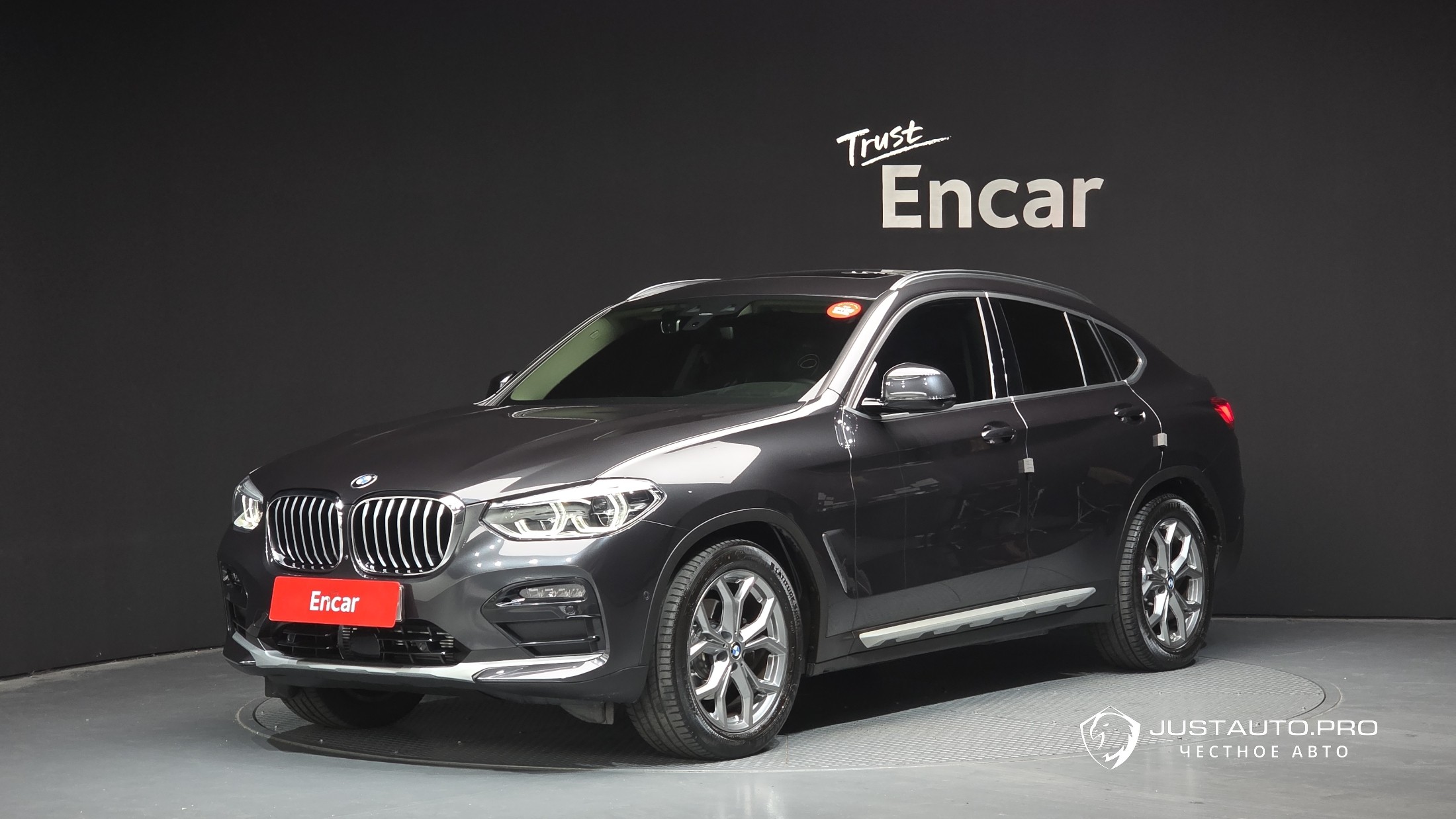 Автомобиль BMW X4