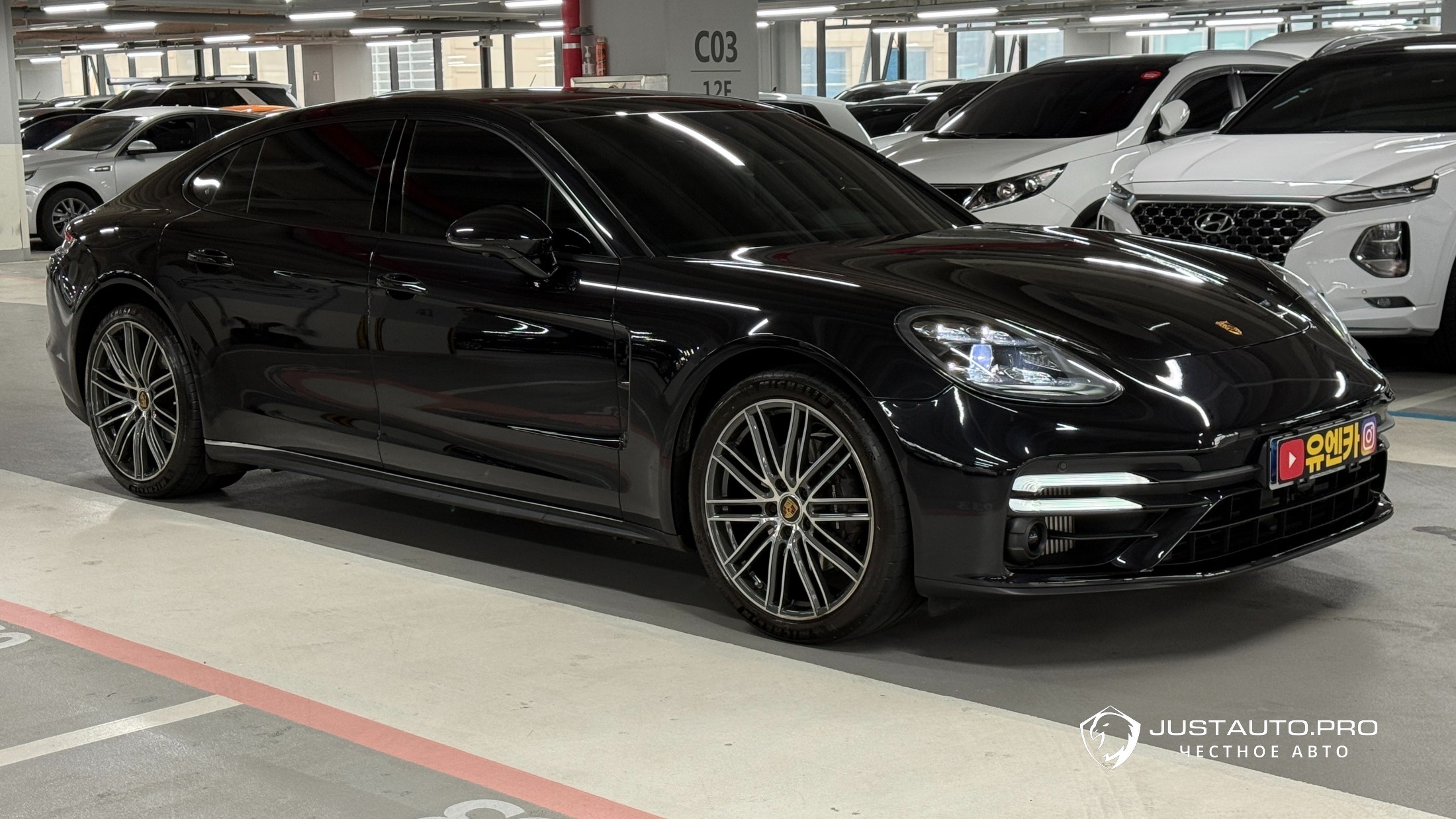 Автомобиль Porsche Panamera