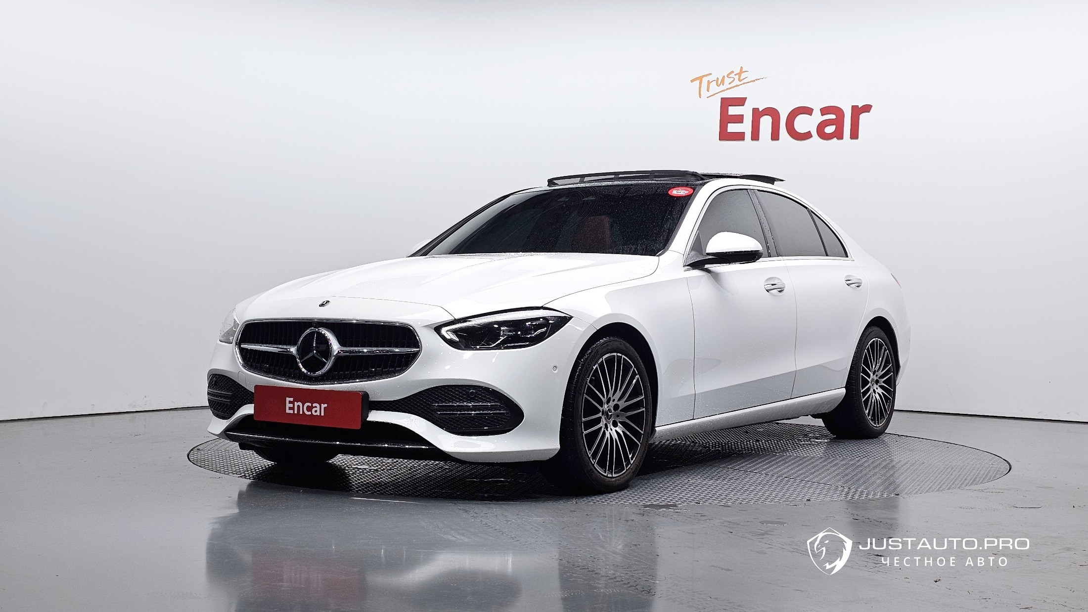 Автомобиль Mercedes-Benz C-Class