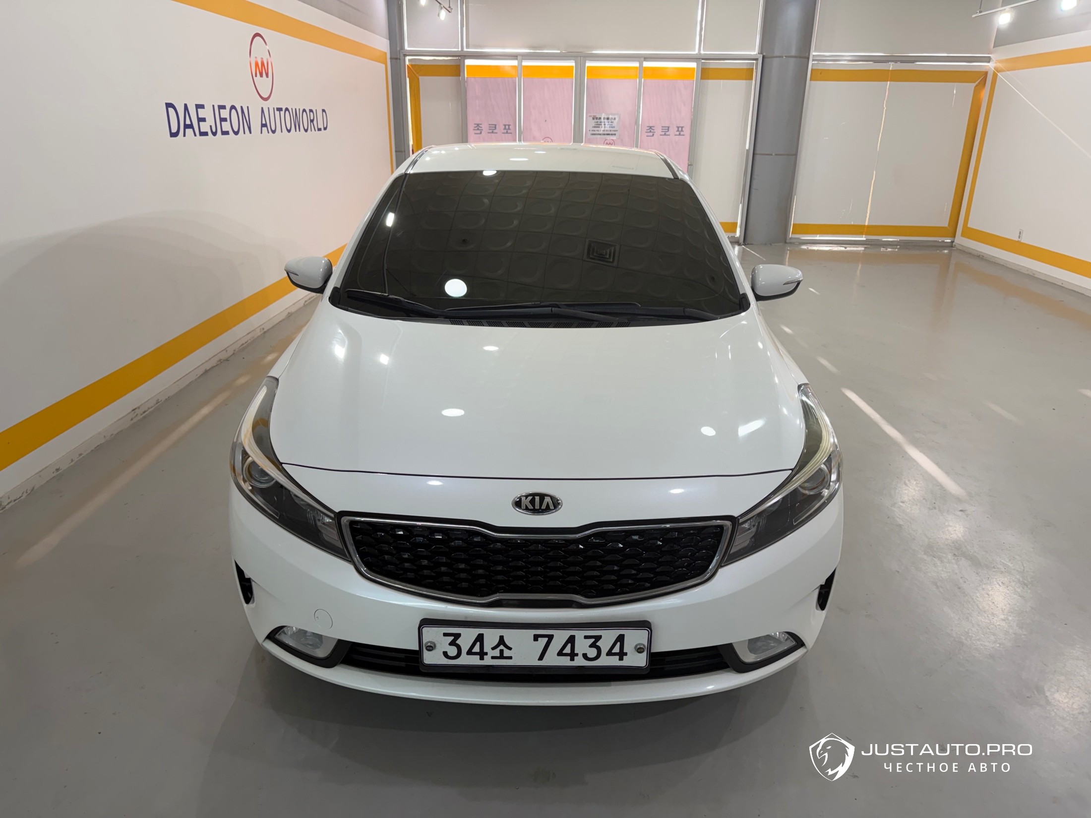 Автомобиль Kia K3