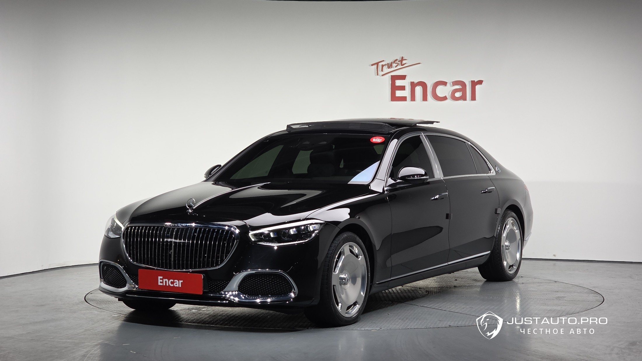 Автомобиль Mercedes-Benz S-Class