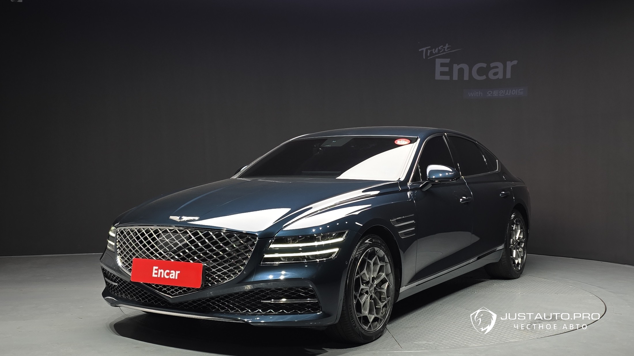 Автомобиль Genesis G80