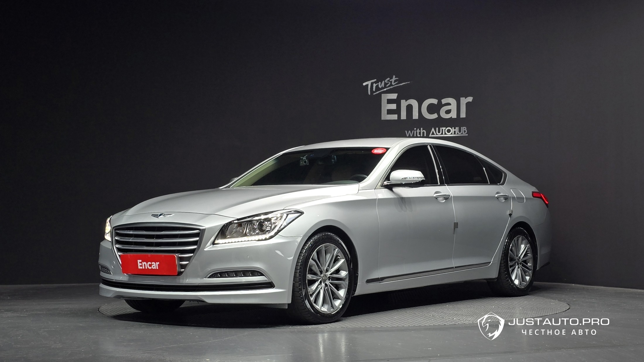 Автомобиль Hyundai Genesis