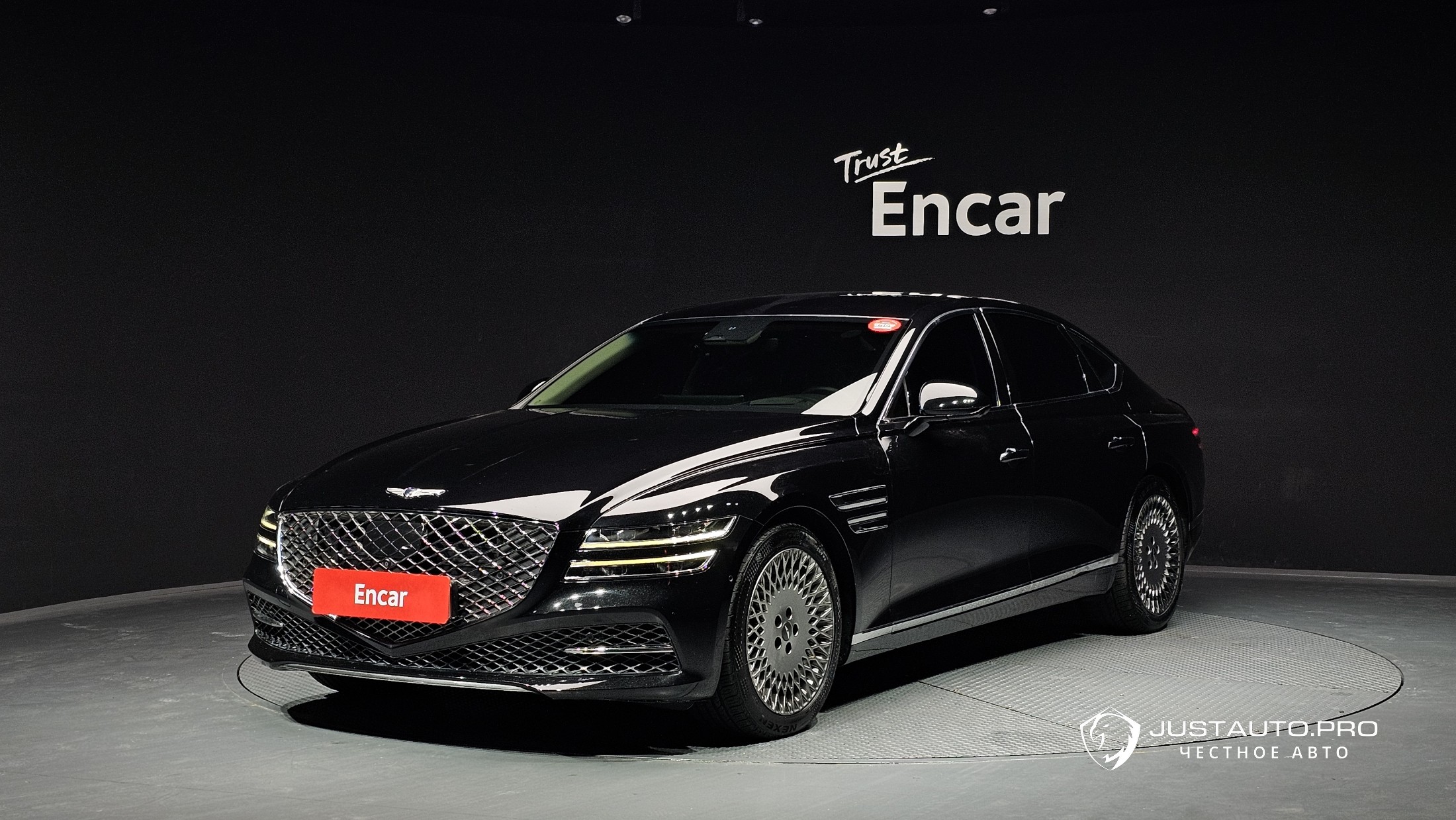 Автомобиль Genesis G80