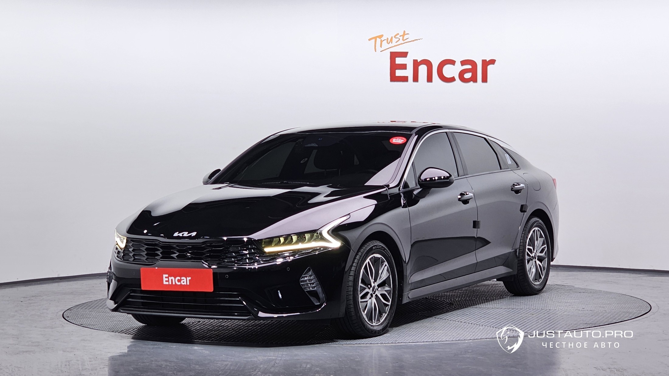 Автомобиль Kia K5