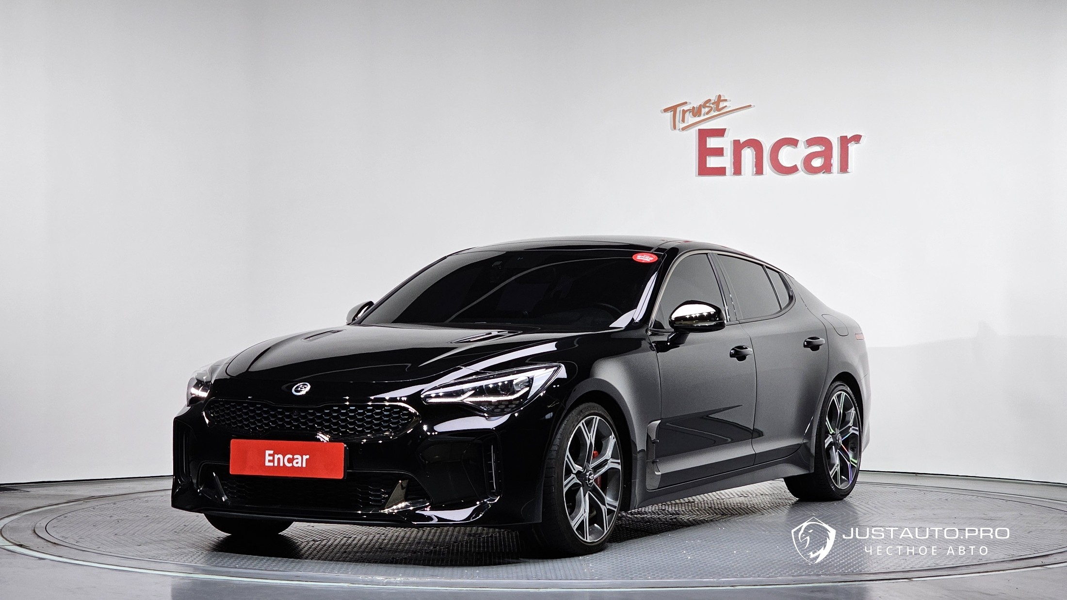 Автомобиль Kia Stinger