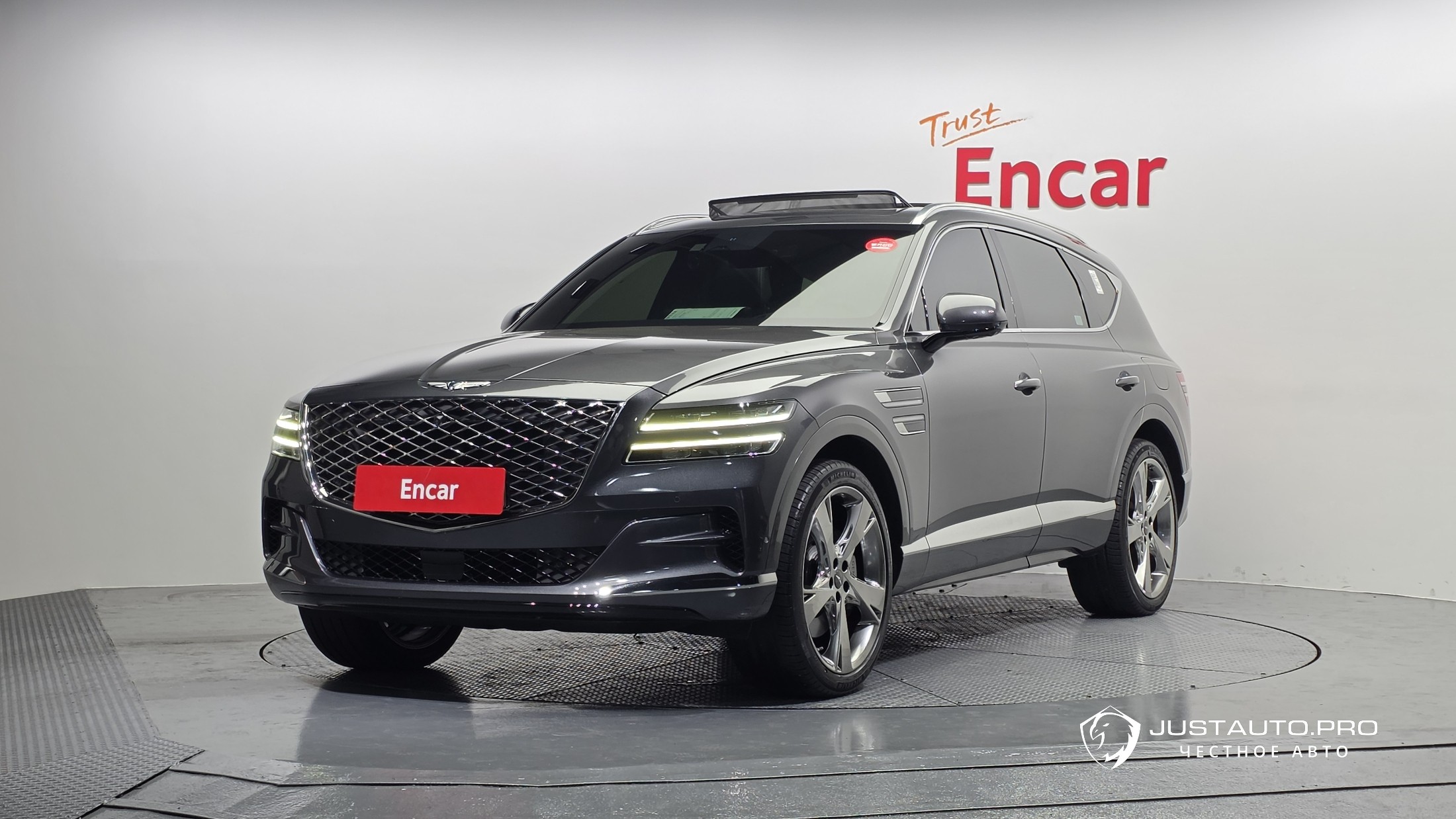 Автомобиль Genesis GV80