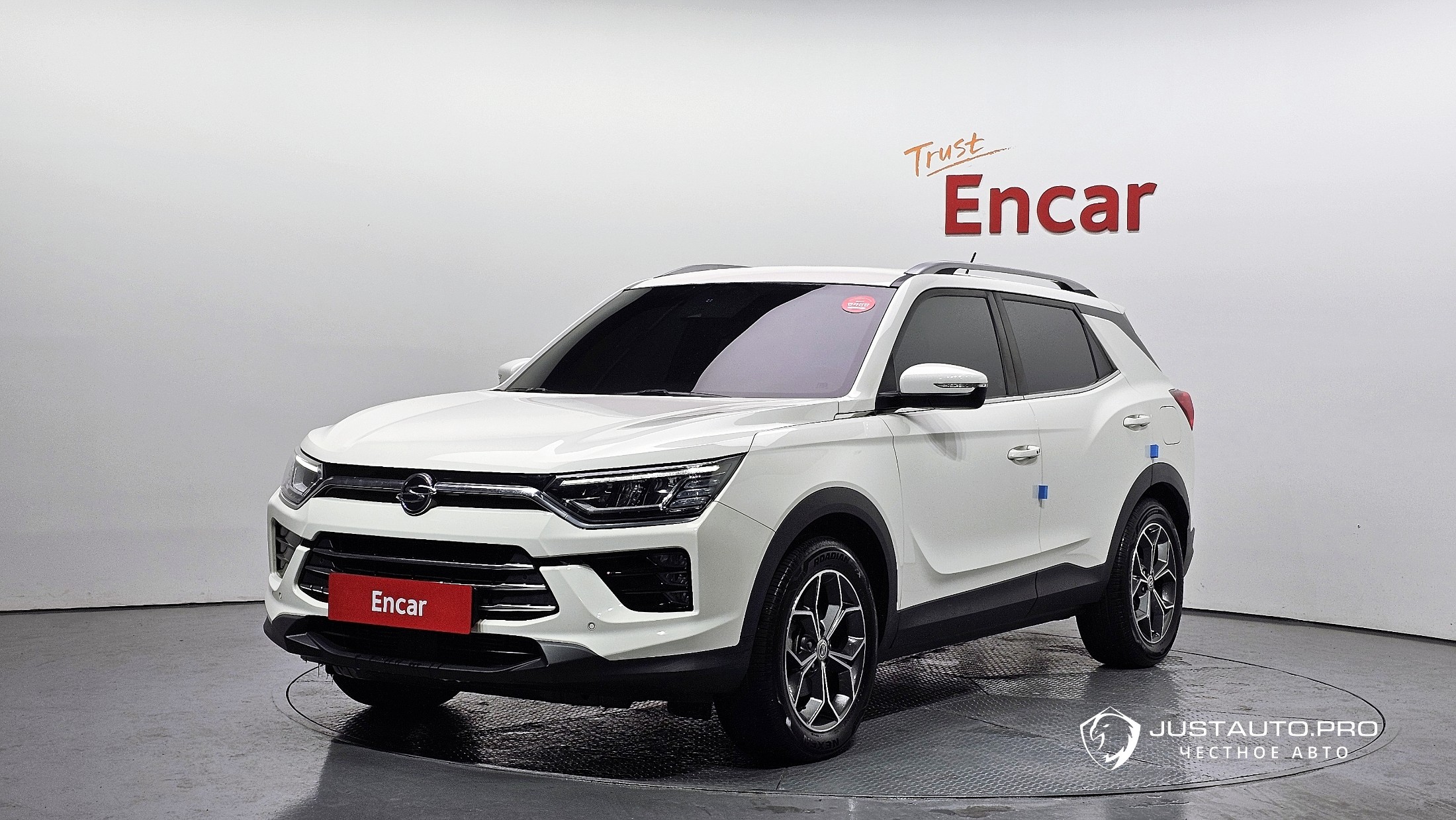 Автомобиль KG_Mobility_Ssangyong KORANDO