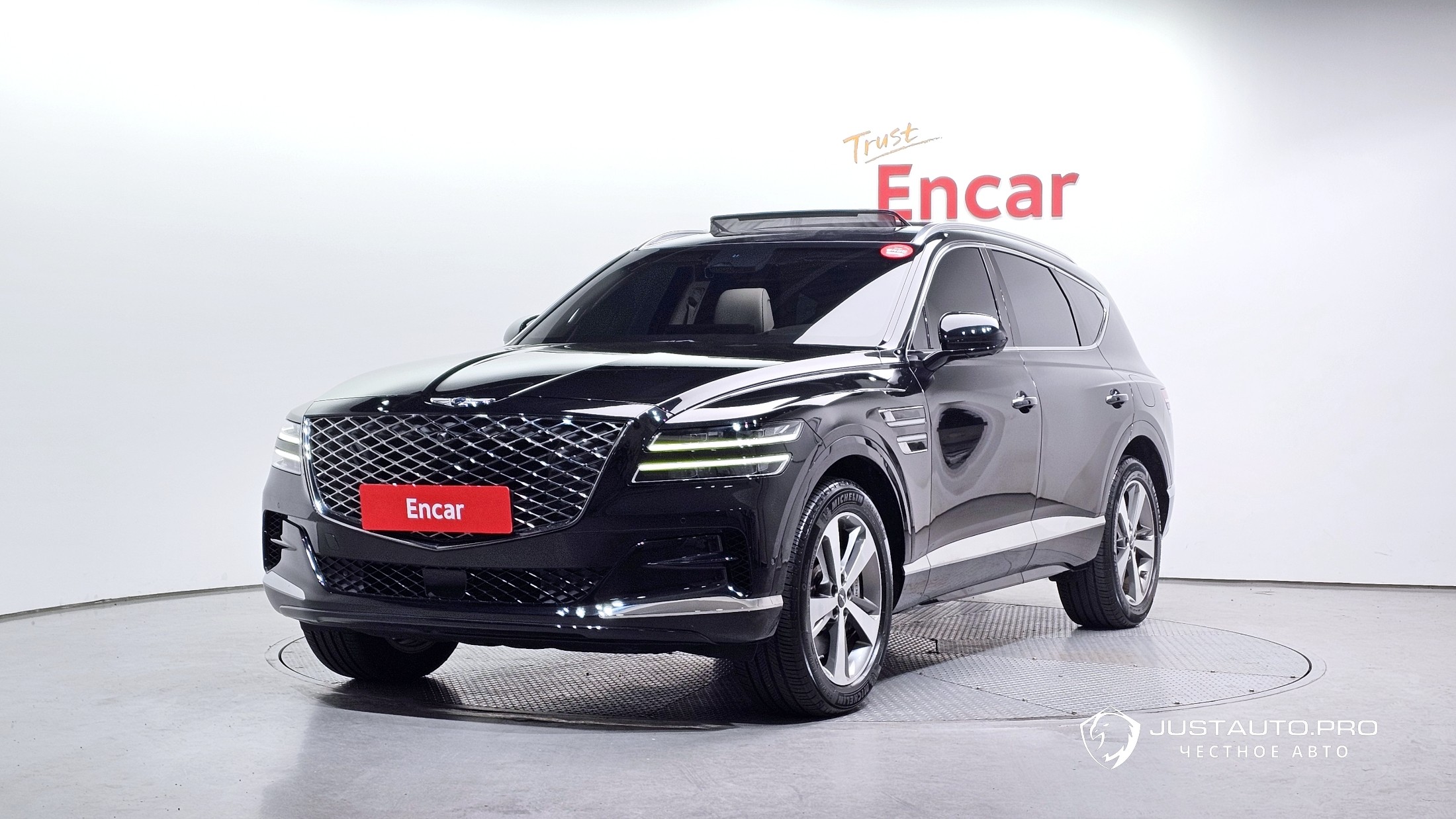 Автомобиль Genesis GV80