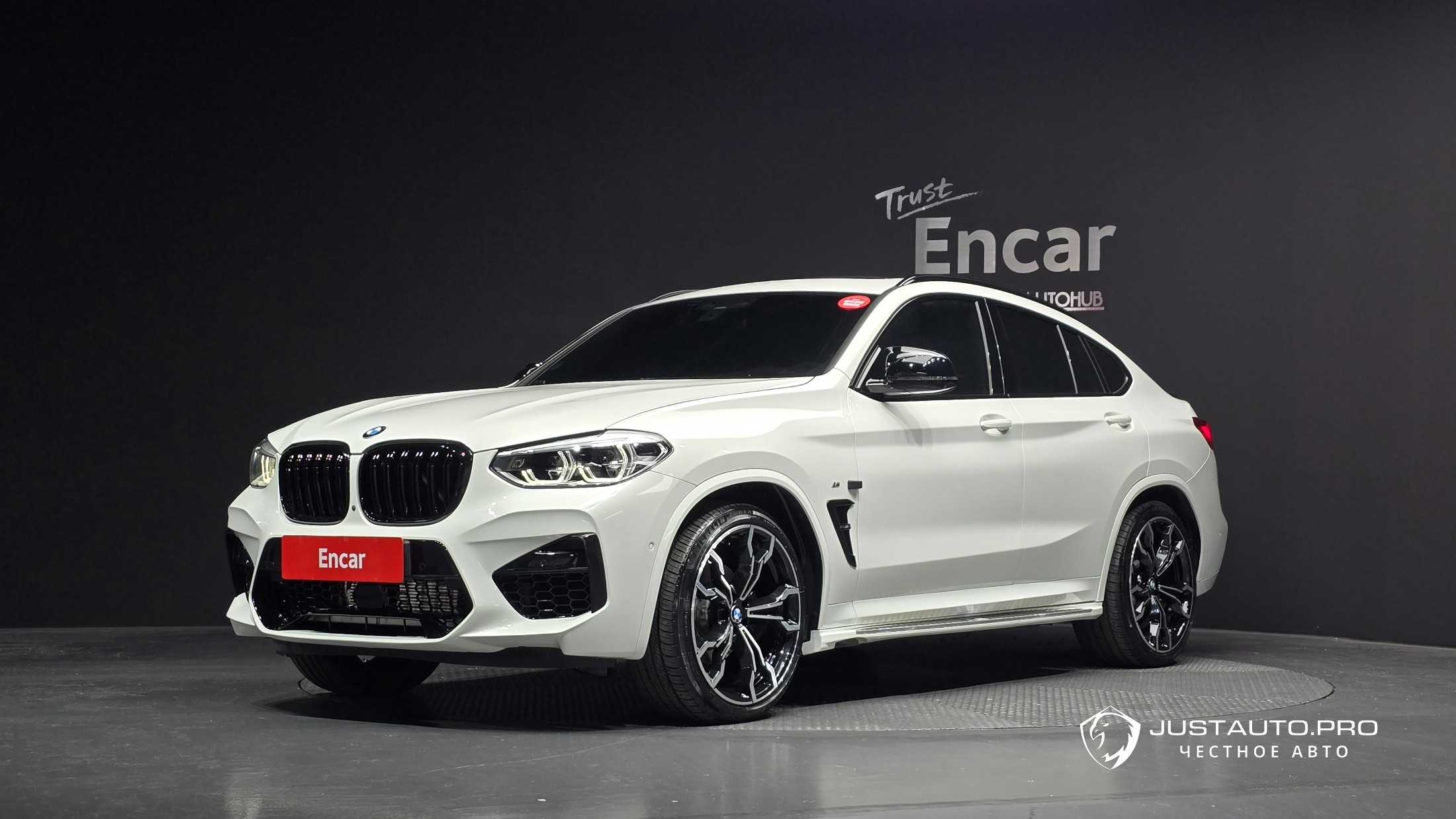 Автомобиль BMW X4