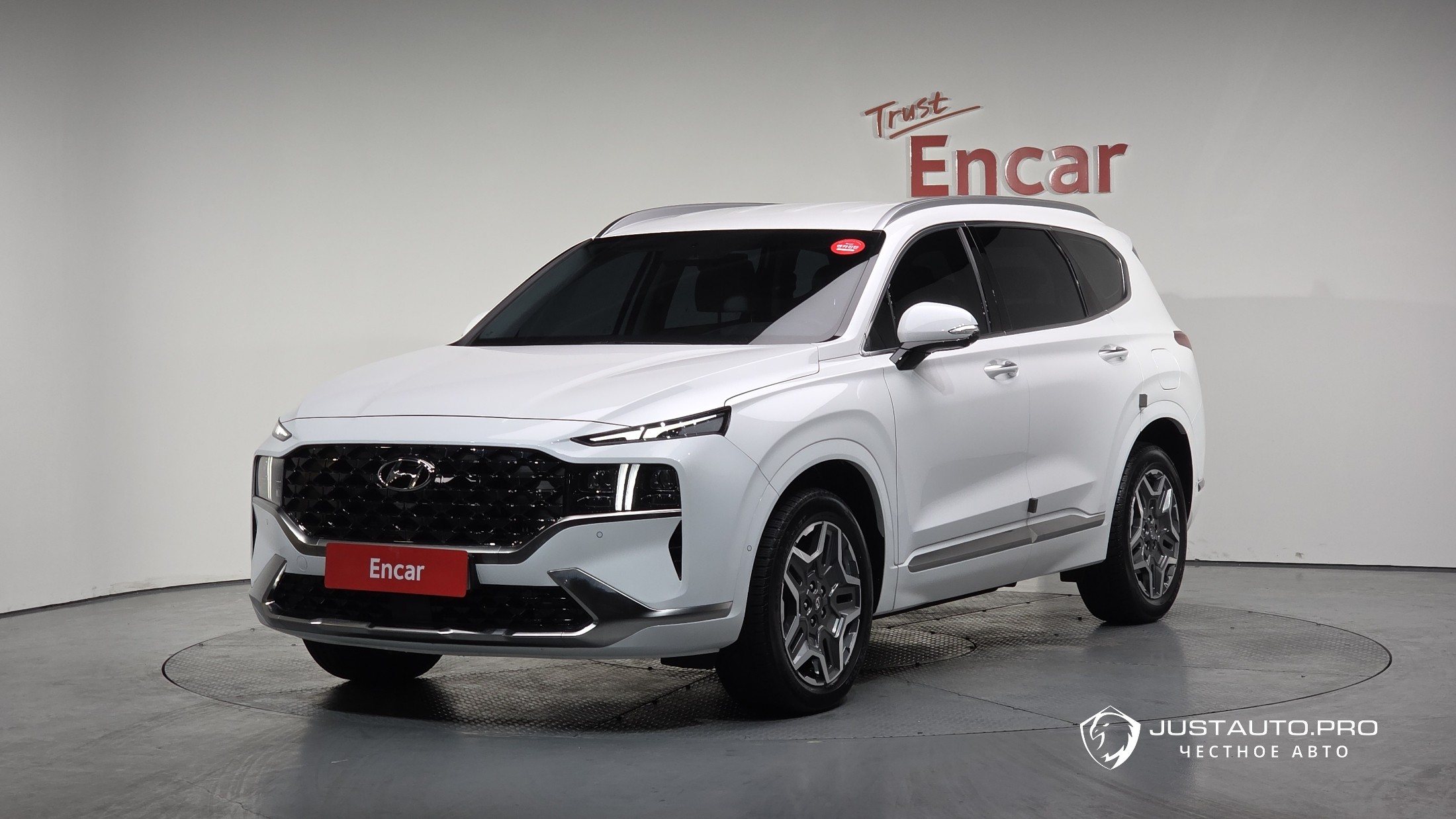 Автомобиль Hyundai Santafe