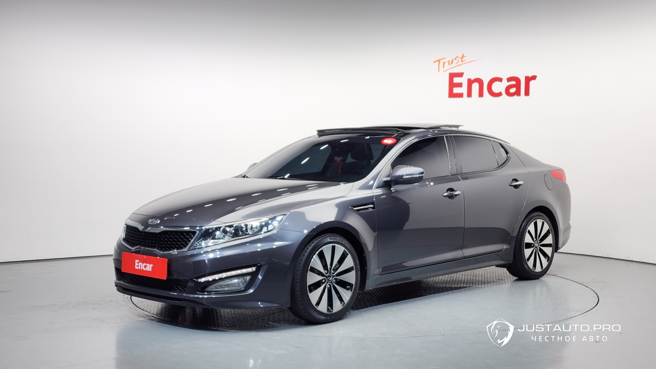 Автомобиль Kia K5