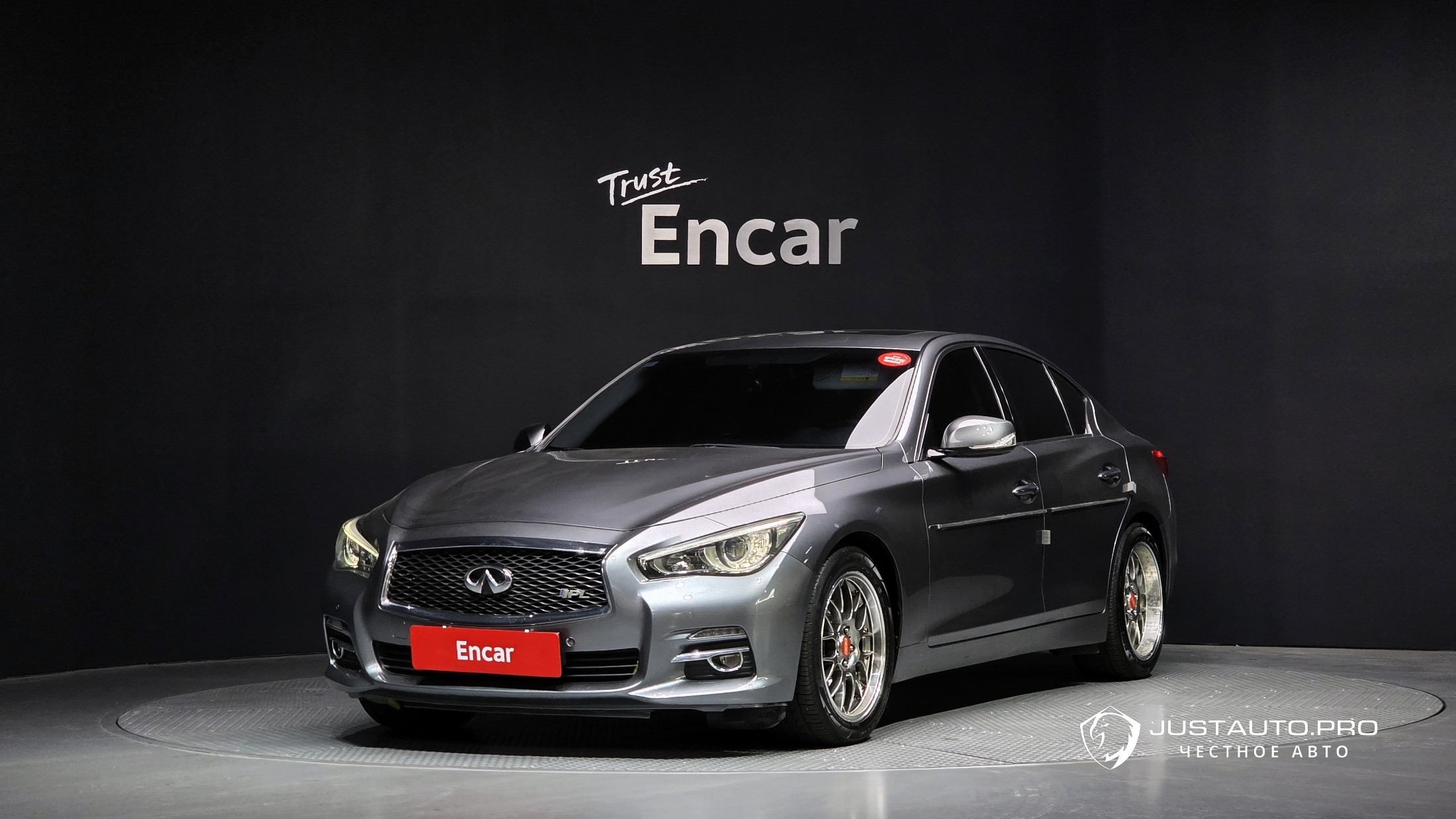 Автомобиль Infiniti Q50