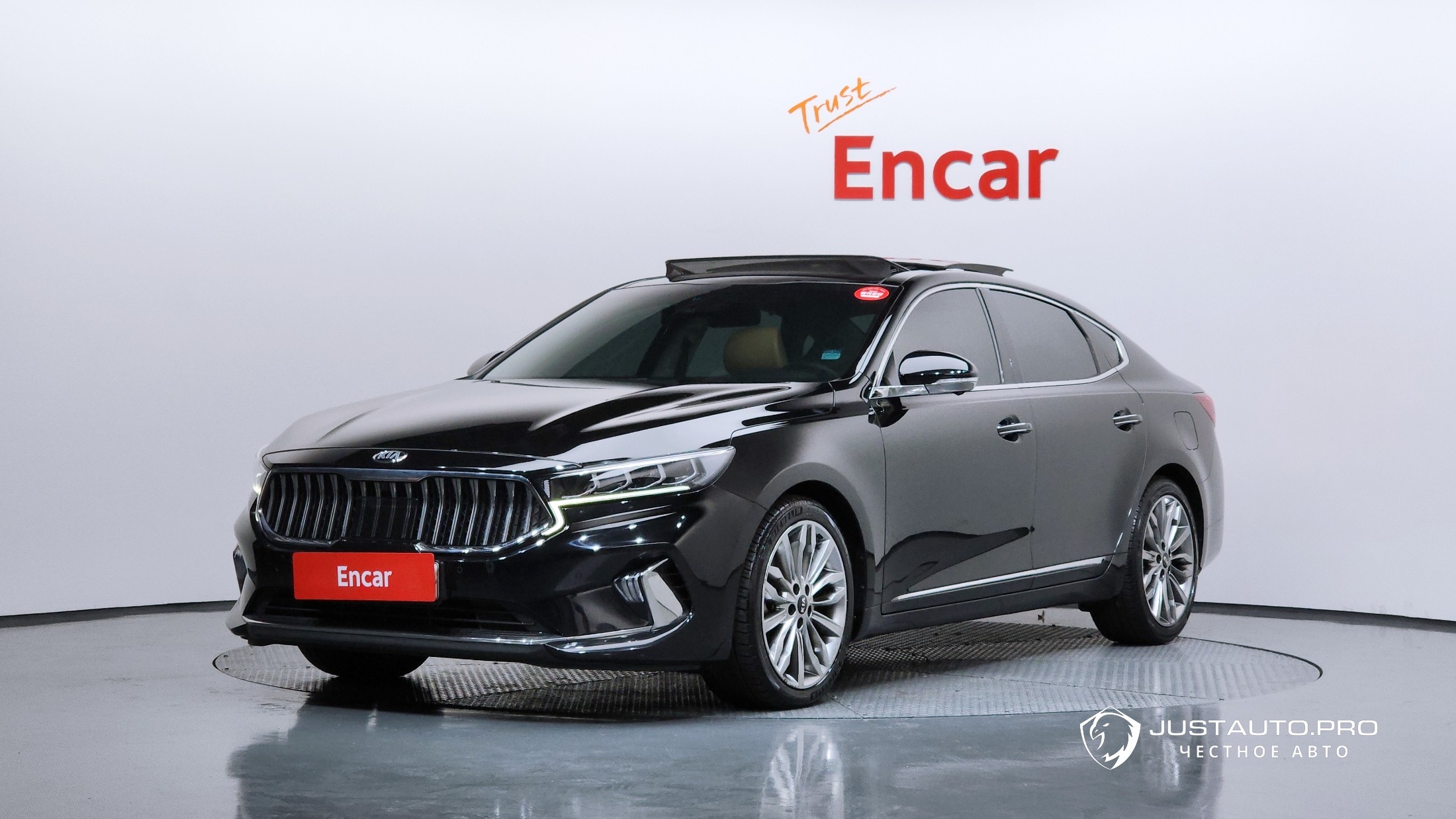 Автомобиль Kia K7