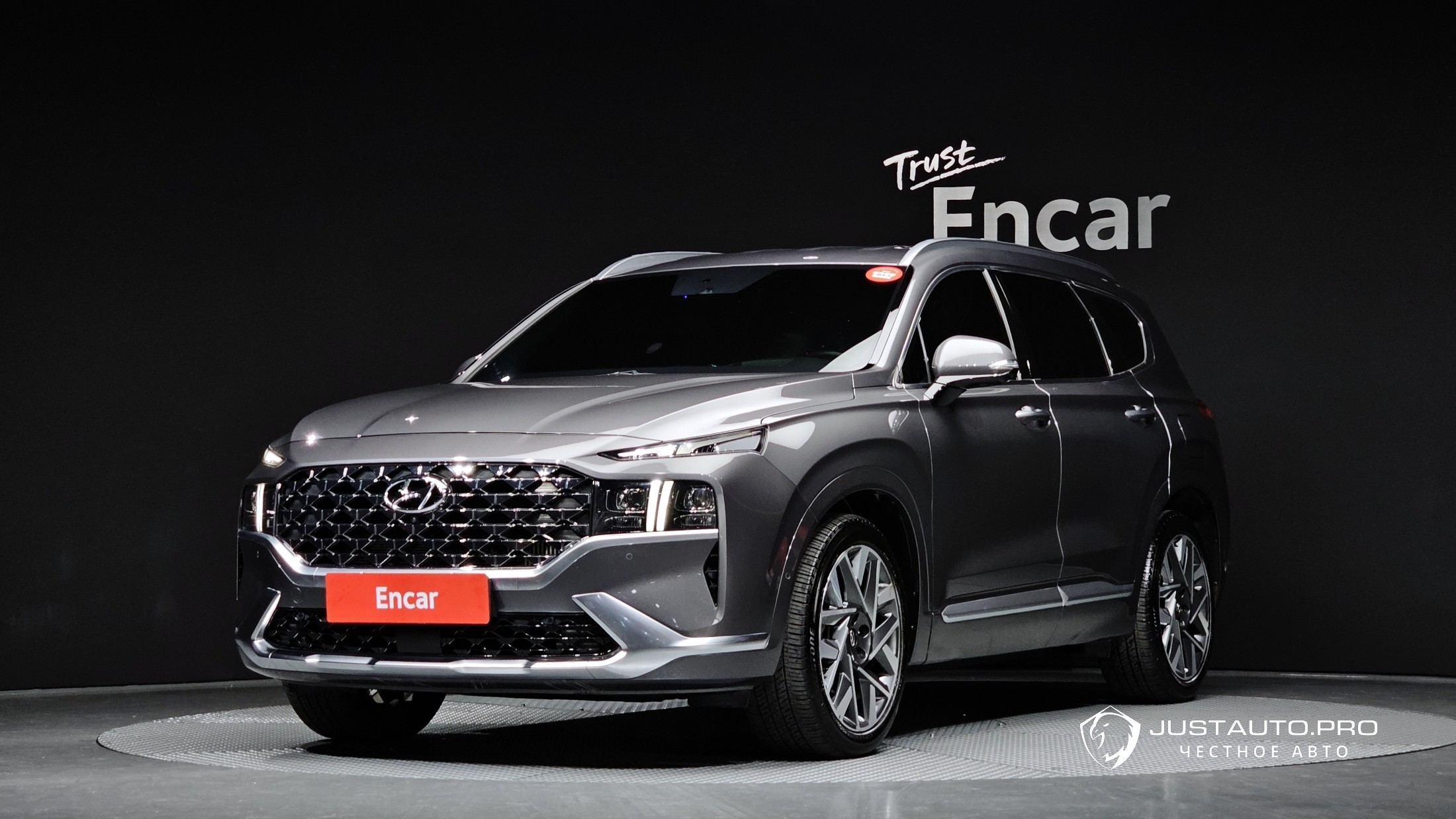 Автомобиль Hyundai Santafe