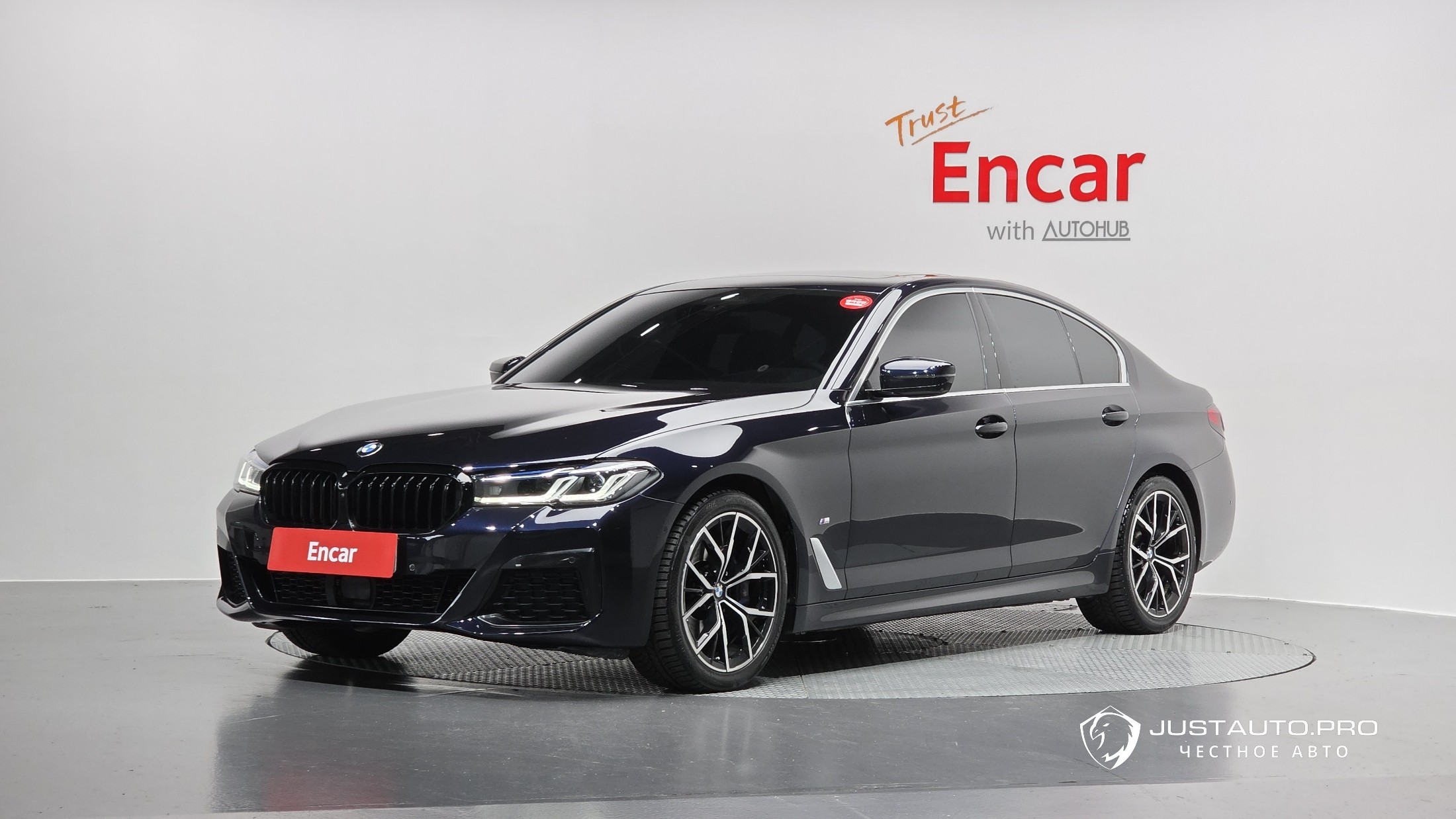 Автомобиль BMW 5-Series