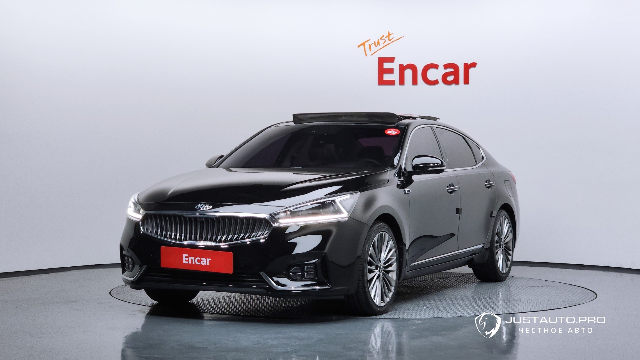 Автомобиль Kia K7