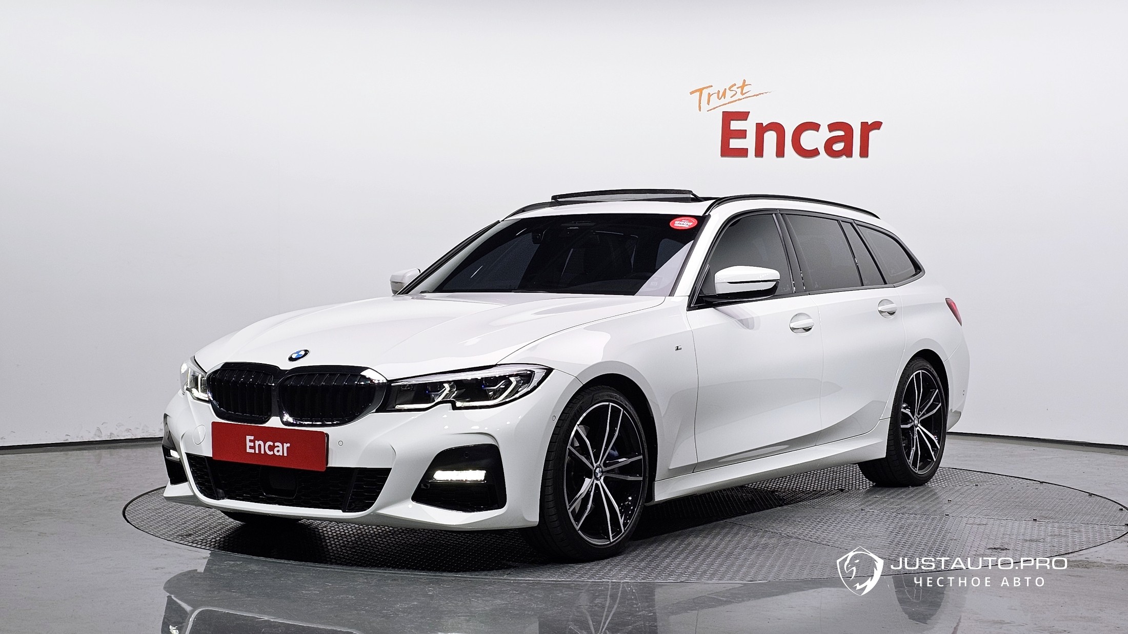 Автомобиль BMW 3-Series