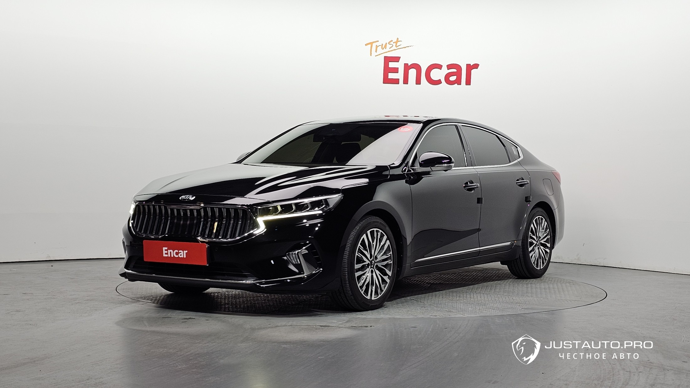 Автомобиль Kia K7