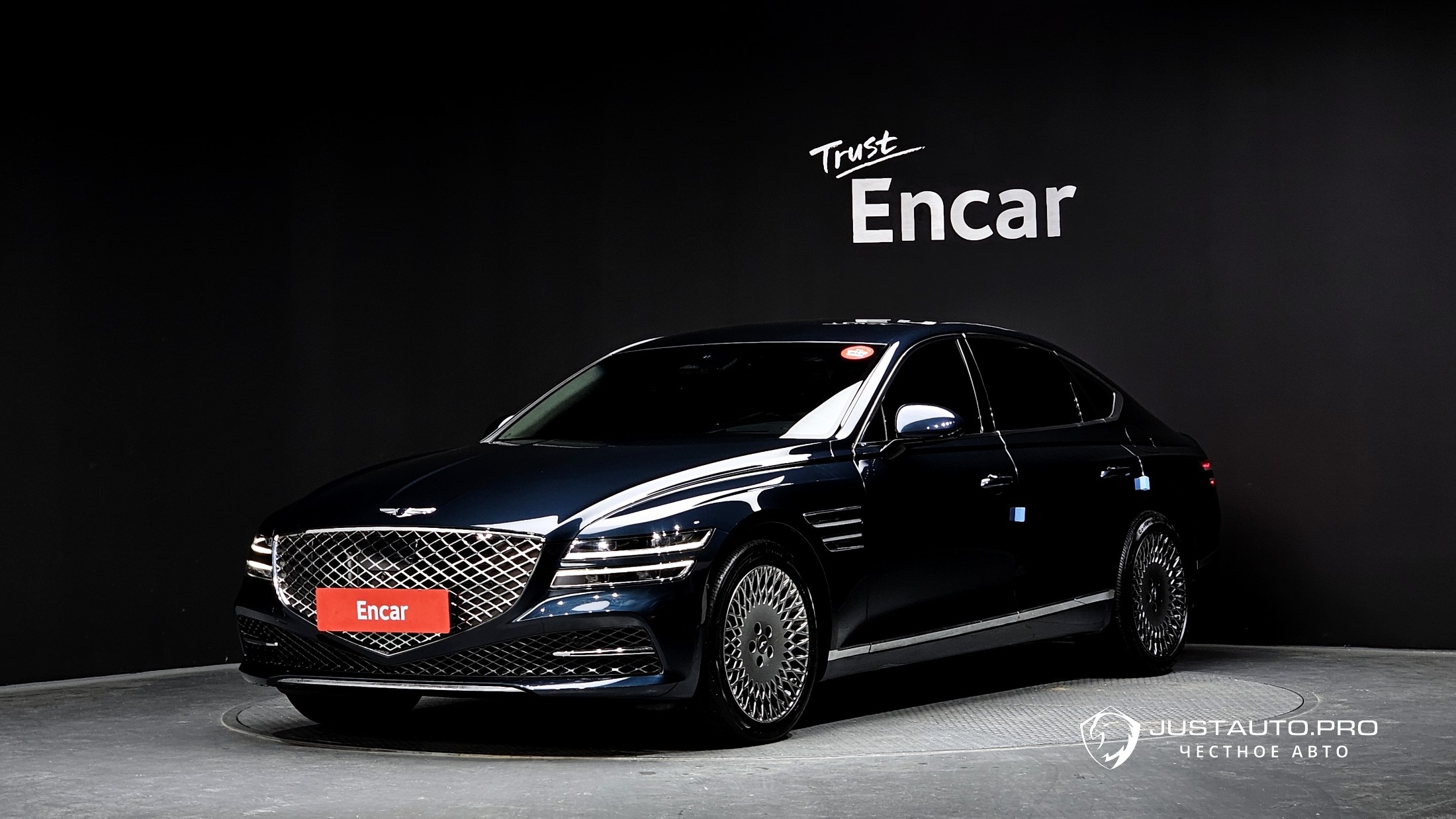 Автомобиль Genesis G80