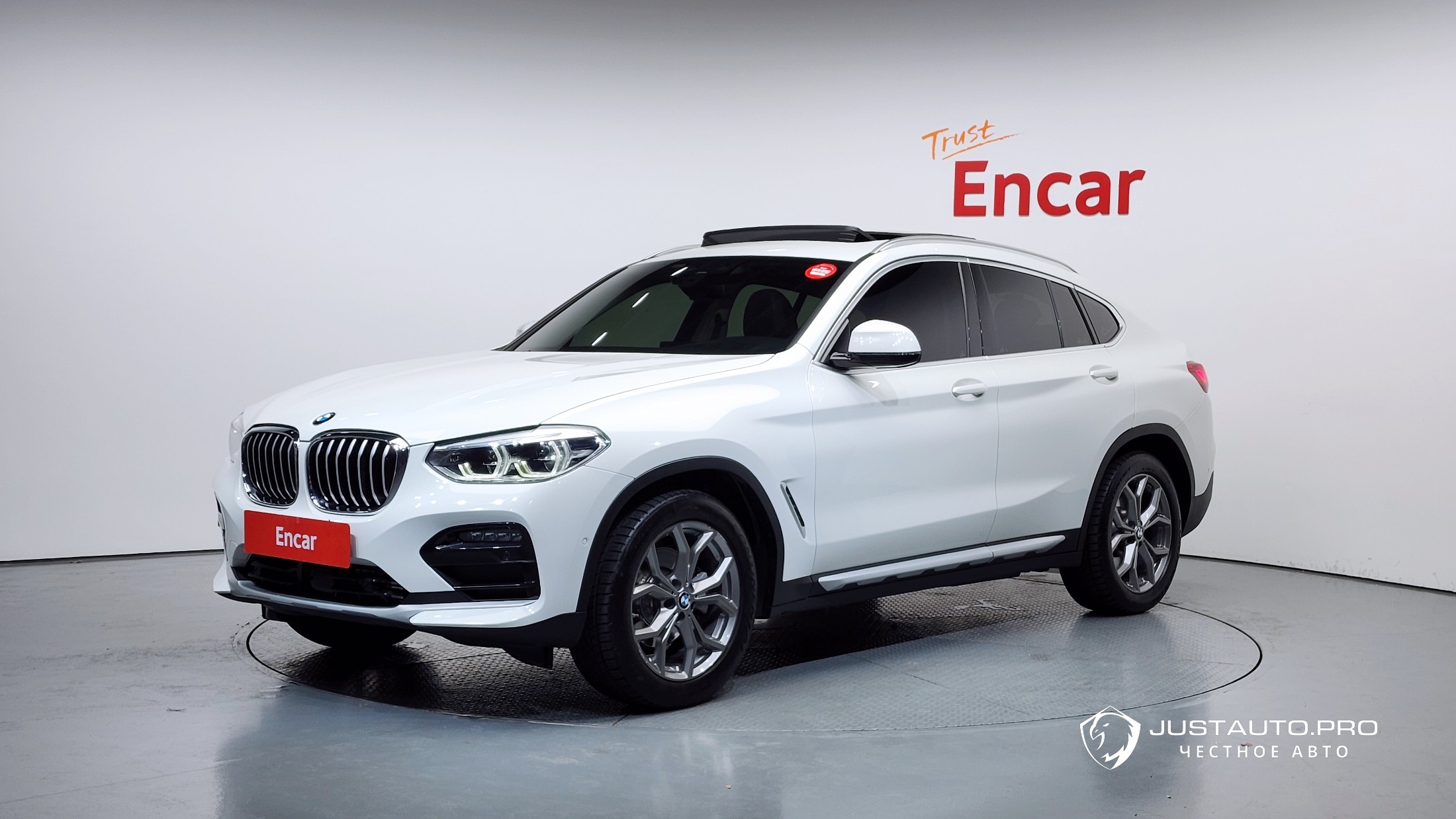 Автомобиль BMW X4