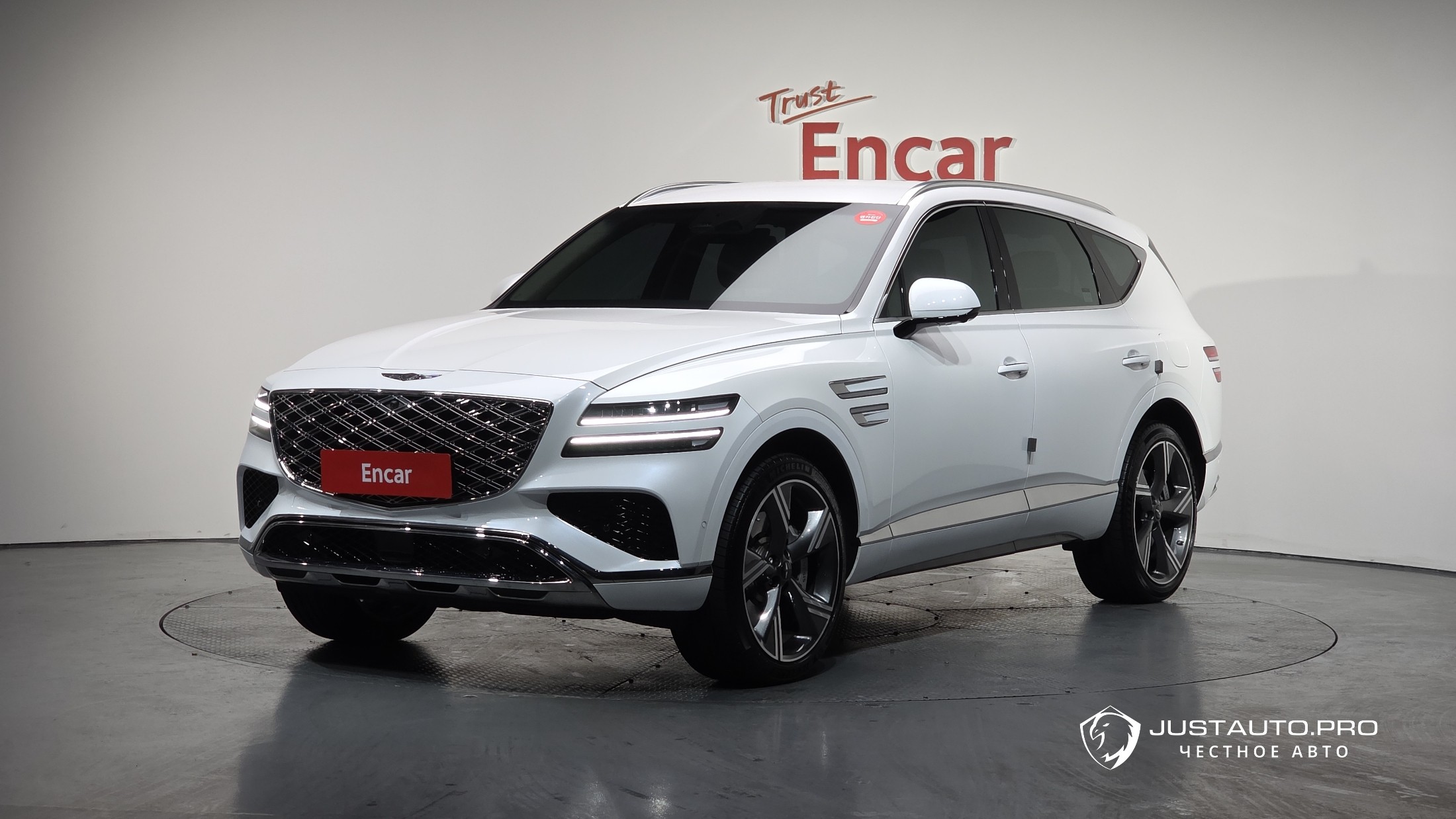 Автомобиль Genesis GV80