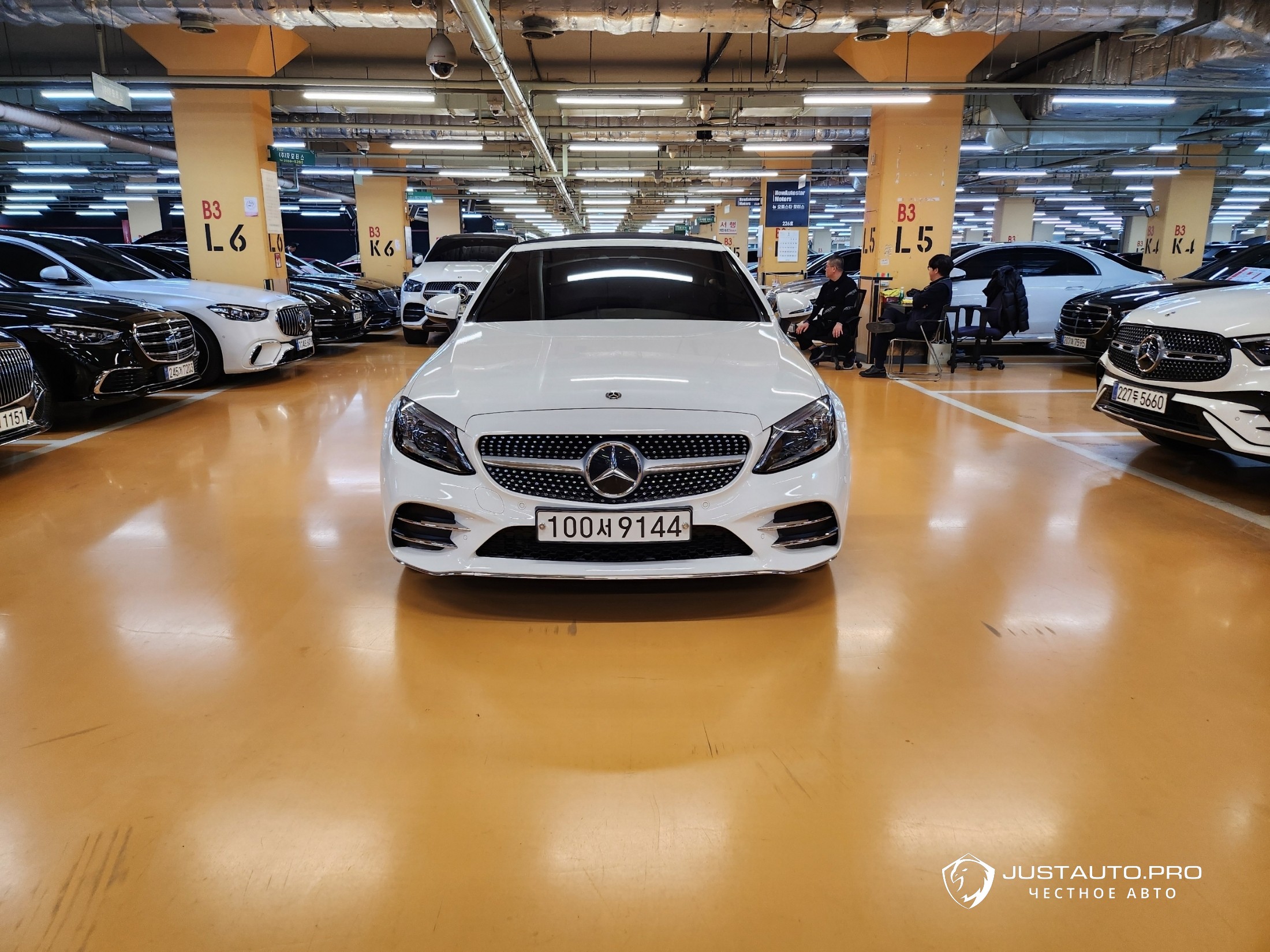 Автомобиль Mercedes-Benz C-Class