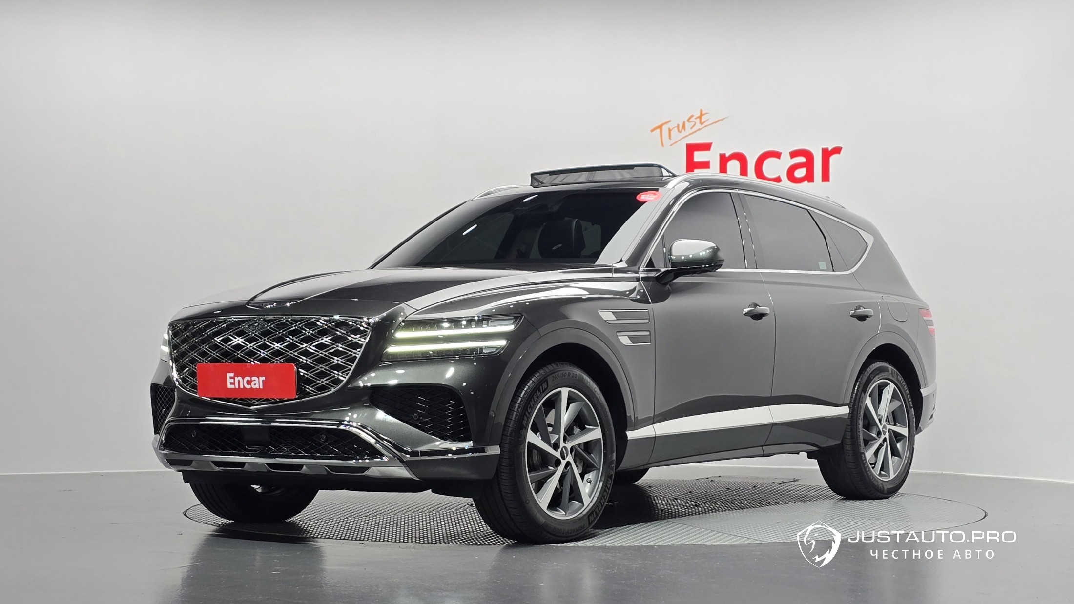 Автомобиль Genesis GV80