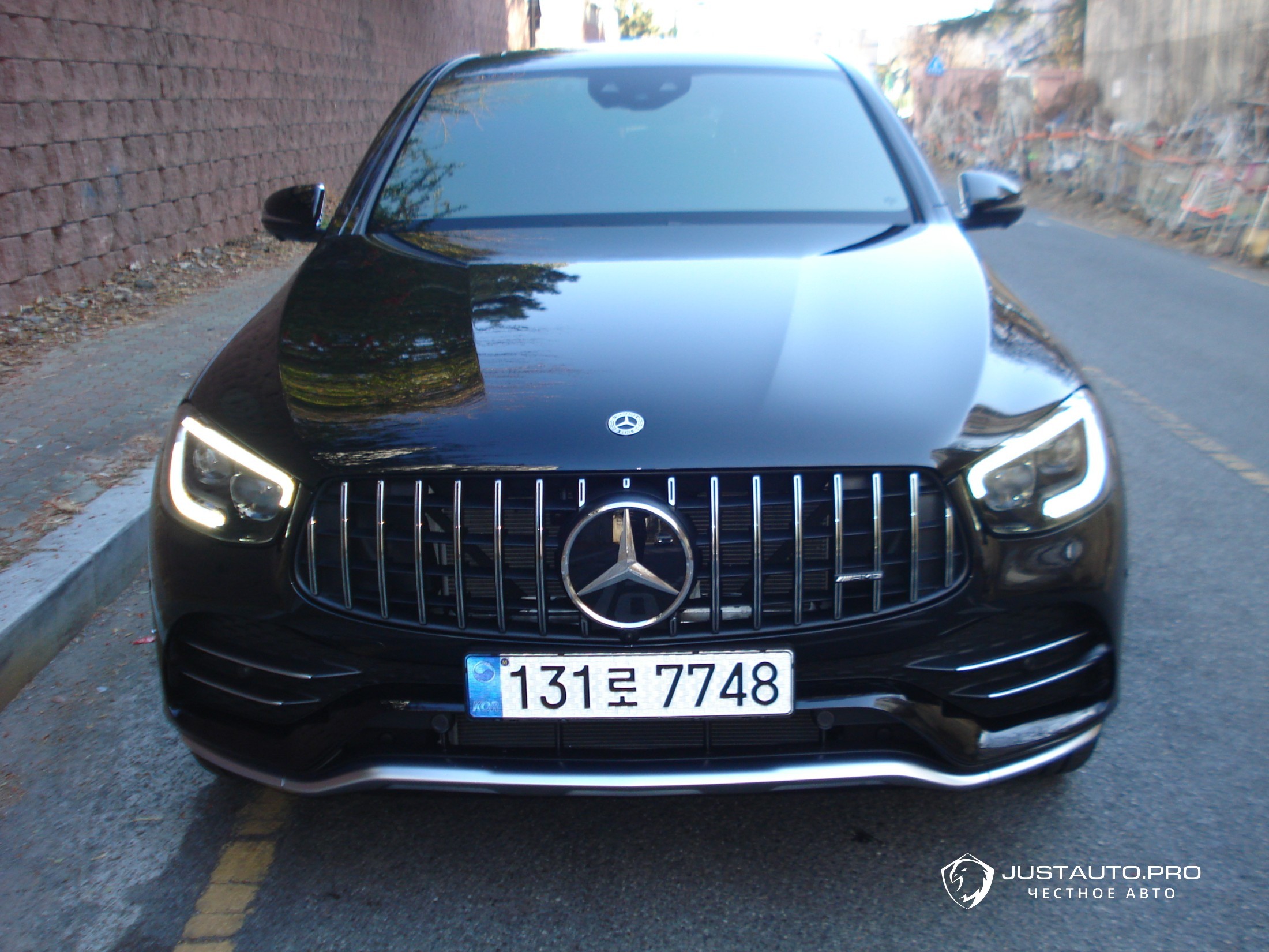 Автомобиль Mercedes-Benz GLC-Class