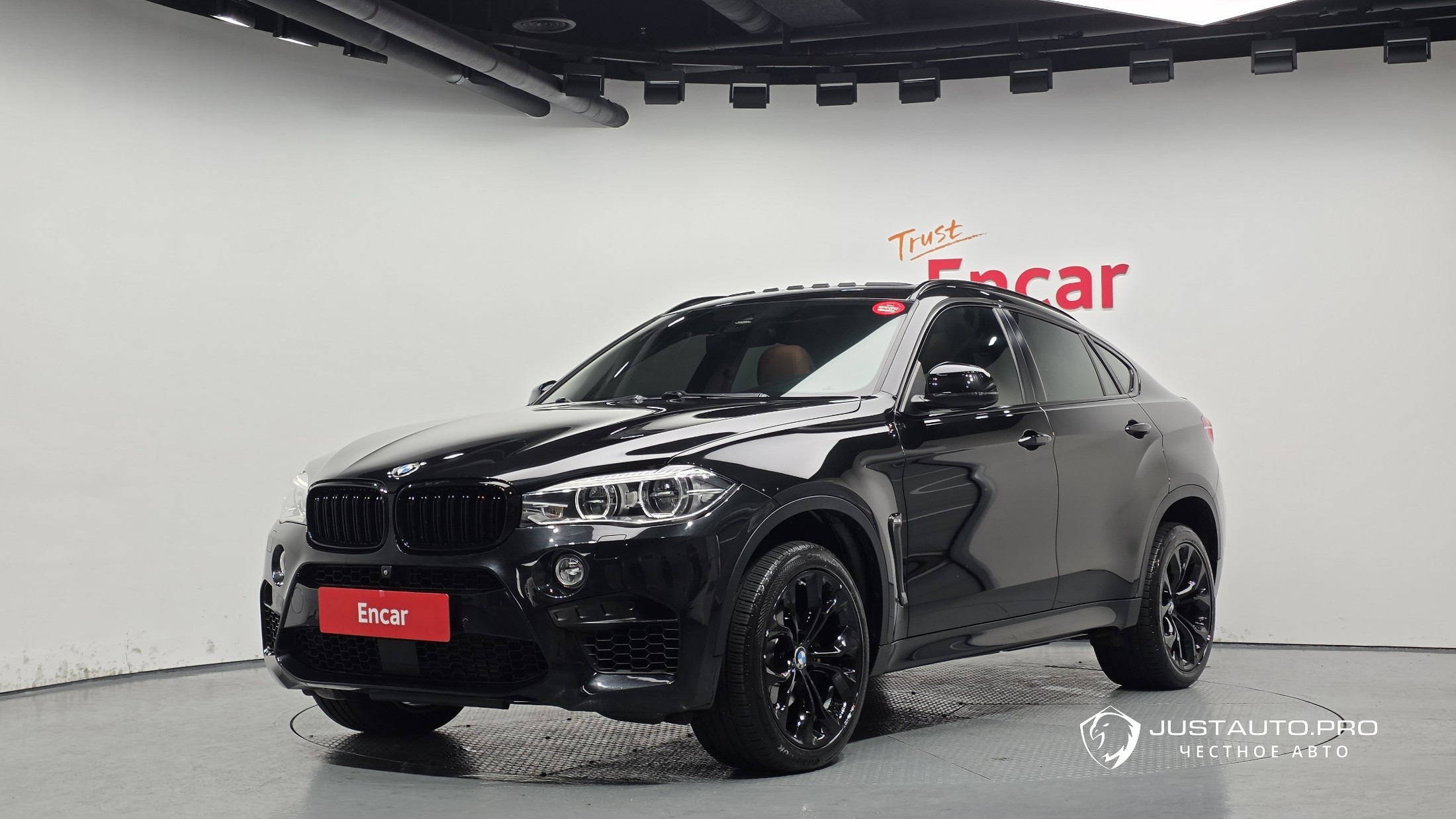 Автомобиль BMW X6