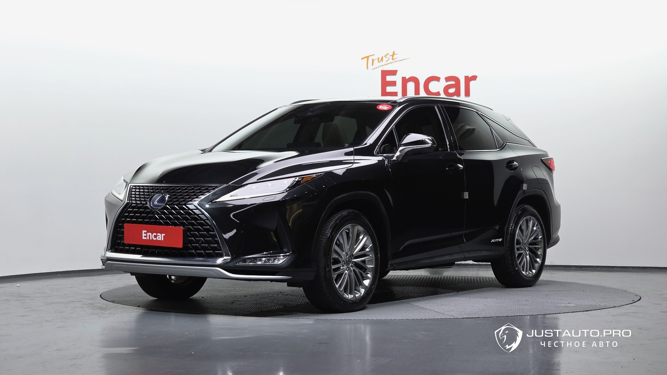 Автомобиль Lexus RX