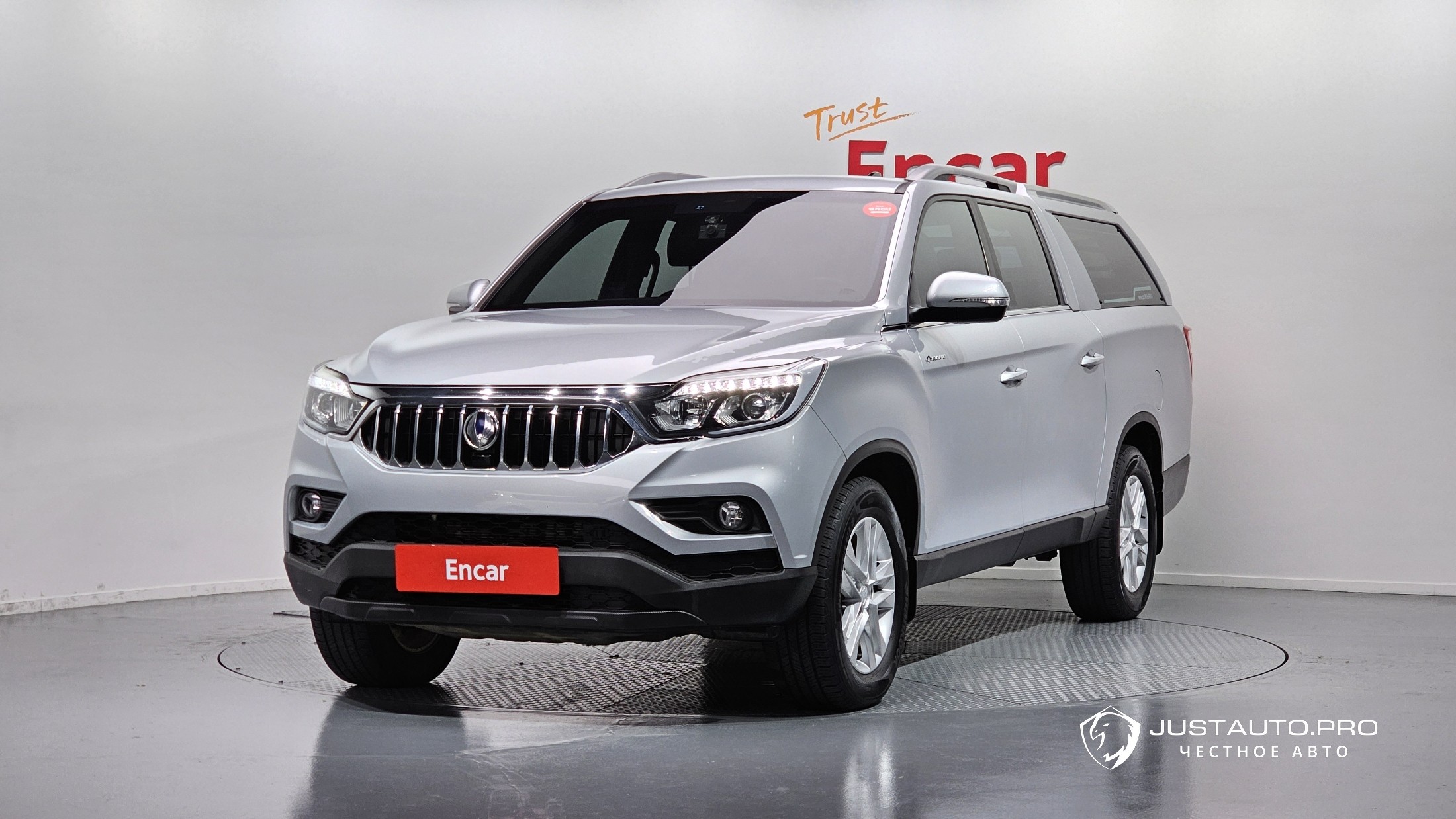 Автомобиль KG_Mobility_Ssangyong Rexton