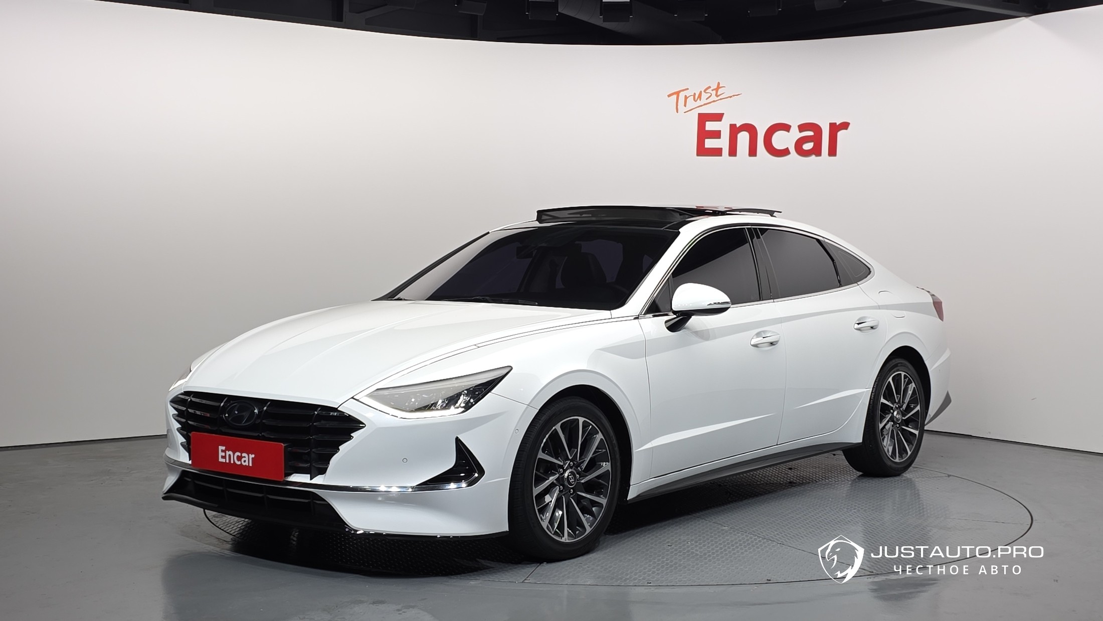 Автомобиль Hyundai Sonata