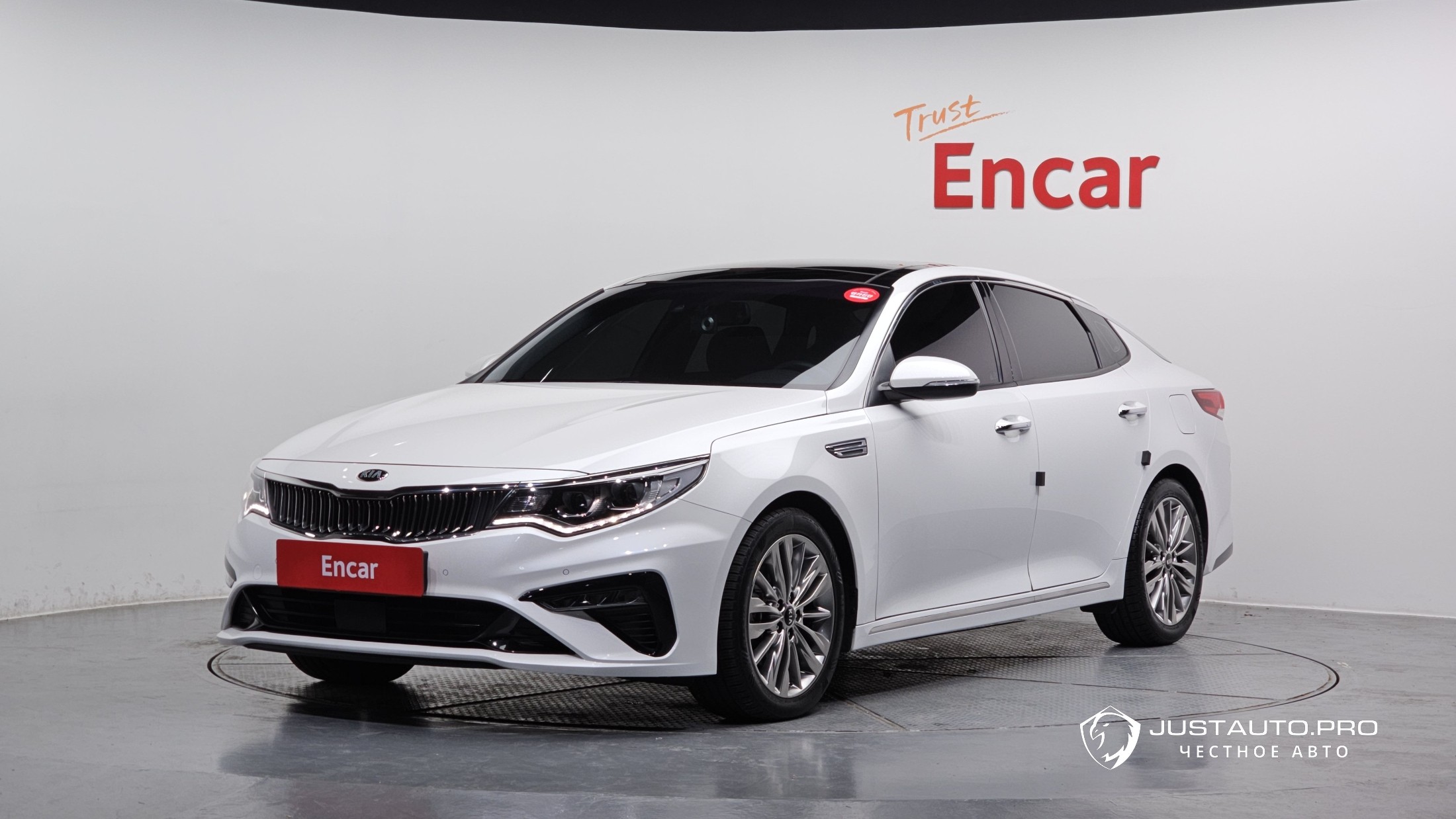 Автомобиль Kia K5